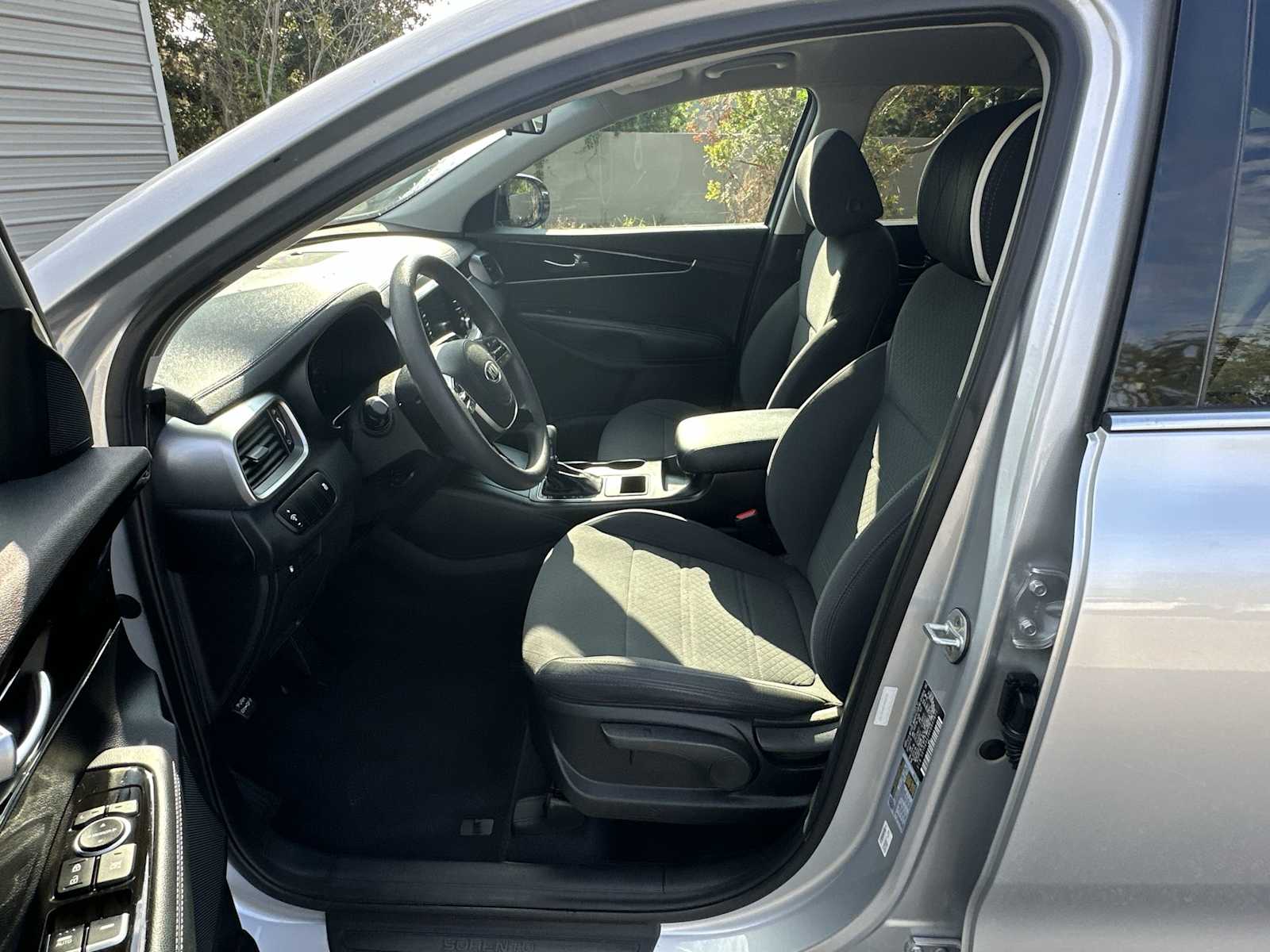 Thumbnail: 2019 Kia Sorento - 2