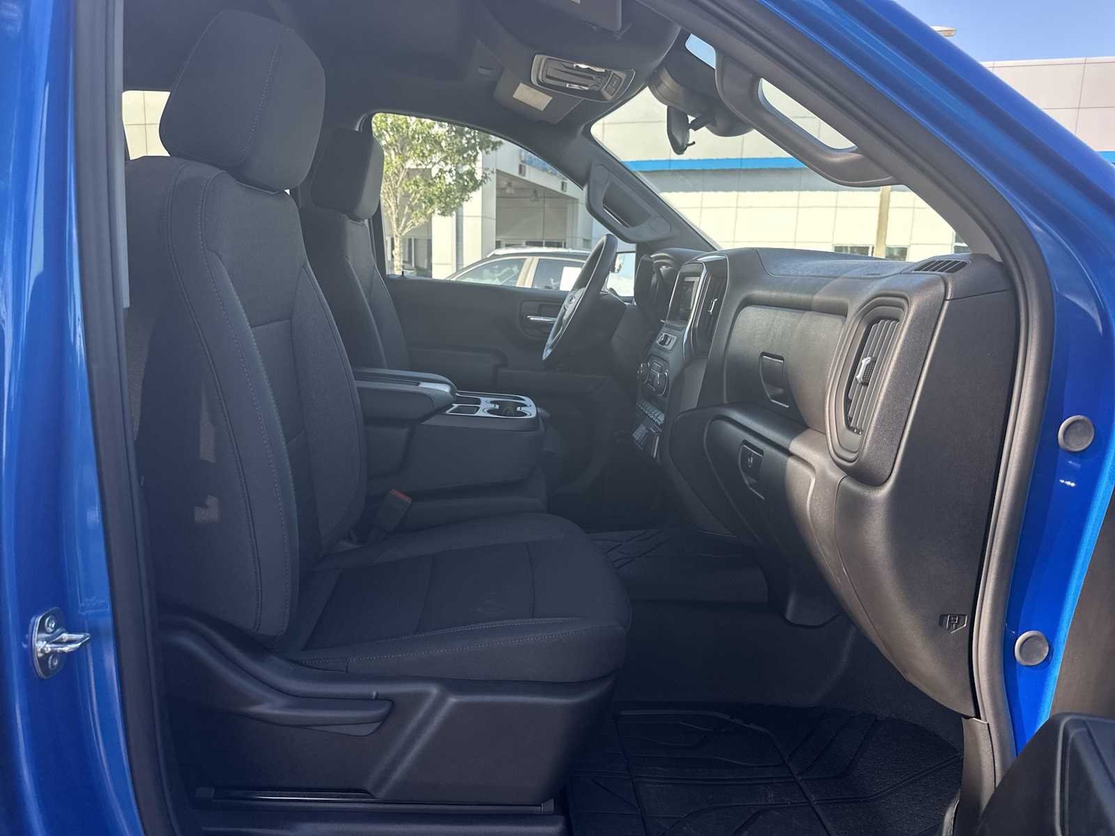 Thumbnail: 2026 Chevrolet Silverado 1500 - 19