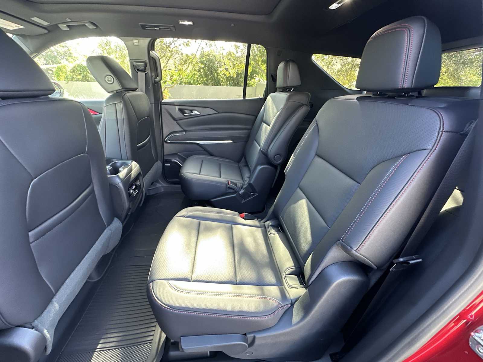 Thumbnail: 2026 Chevrolet Traverse - 17