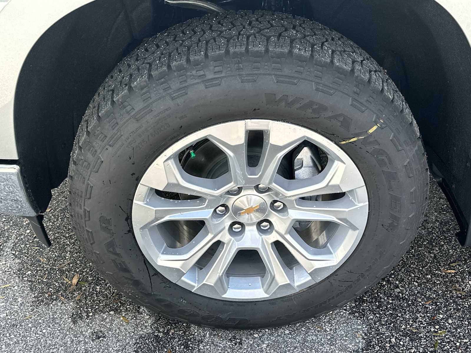 Thumbnail: 2026 Chevrolet Silverado 1500 - 12