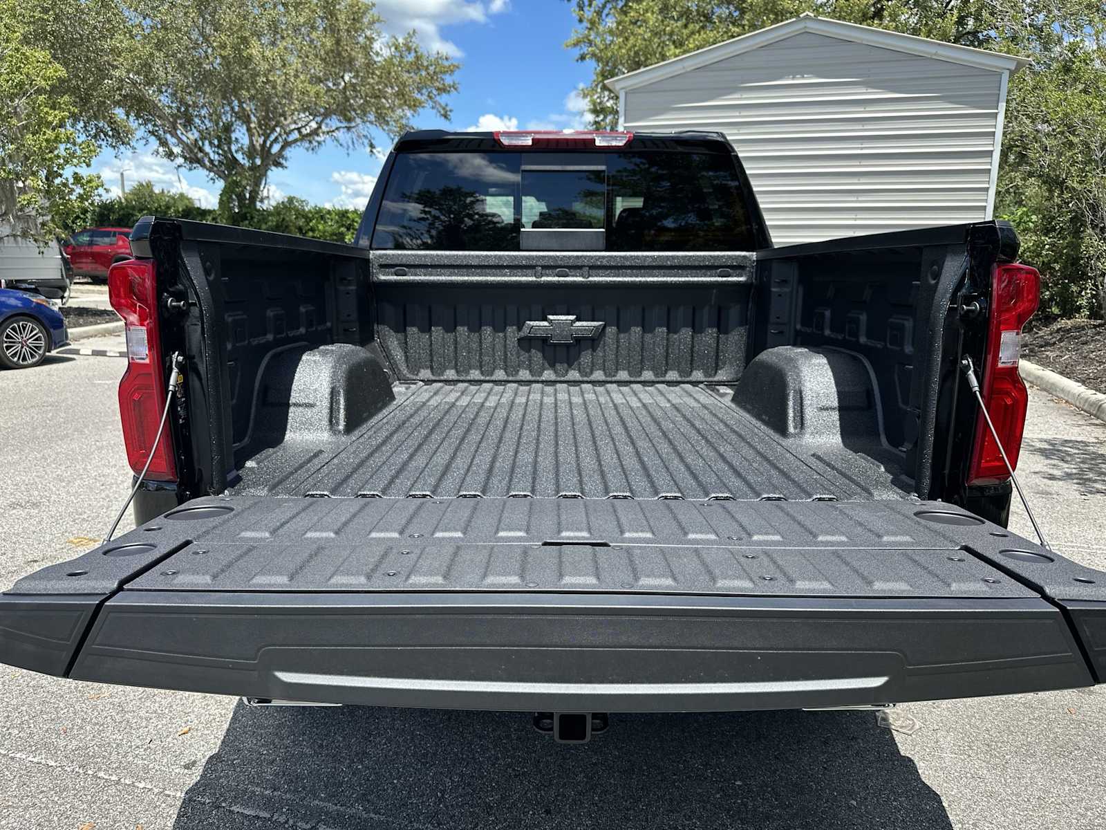 Thumbnail: 2026 Chevrolet Silverado 1500 - 26