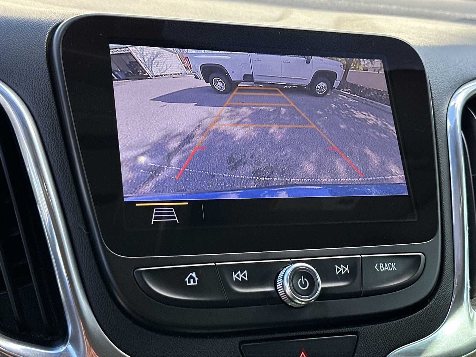 Thumbnail: 2020 Chevrolet Equinox - 22