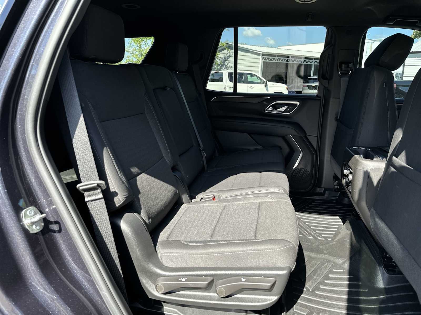 Thumbnail: 2024 Chevrolet Tahoe - 18