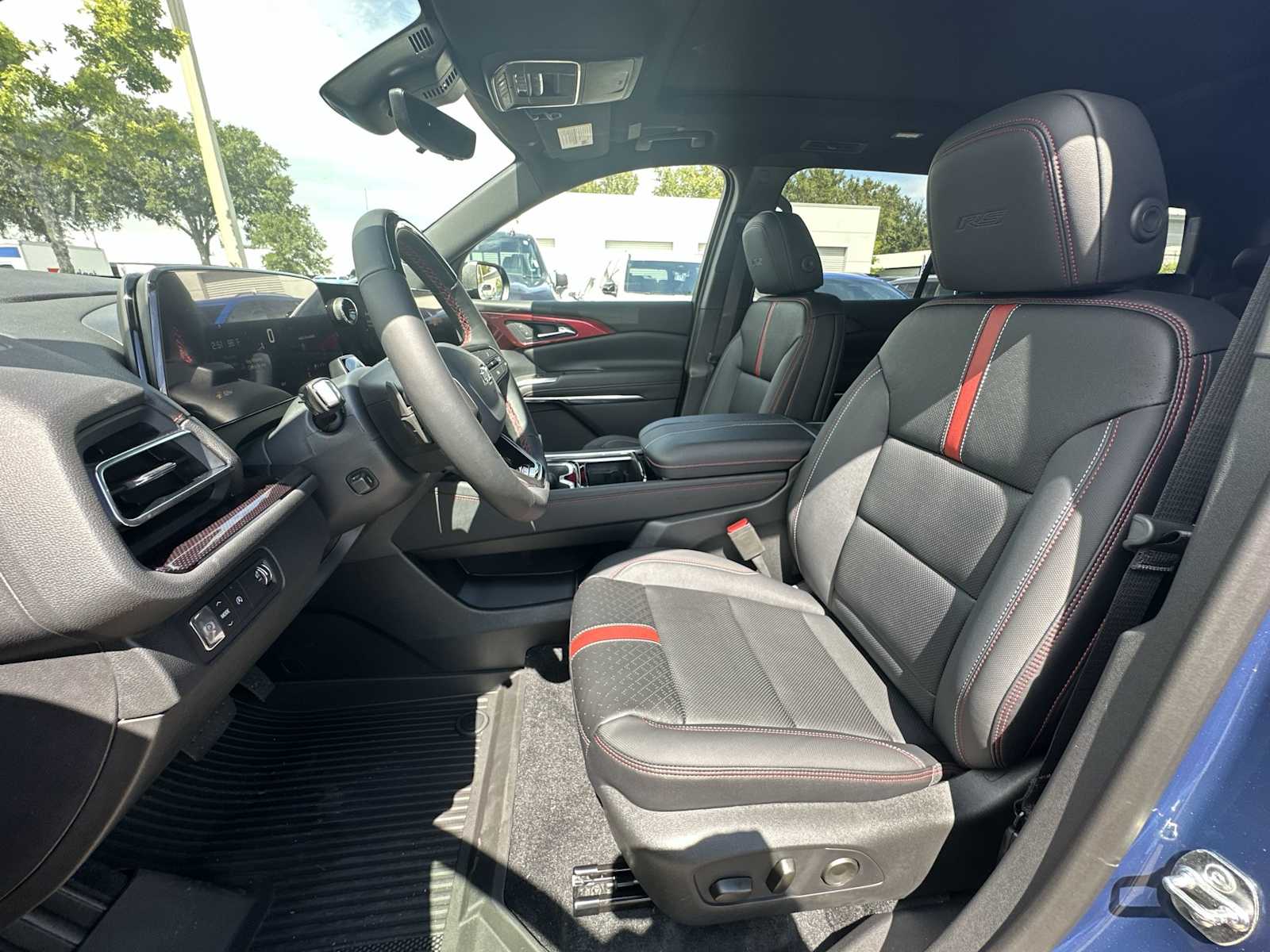 Thumbnail: 2026 Chevrolet Traverse - 15