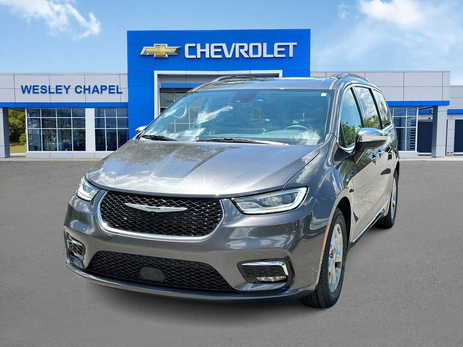 Thumbnail: 2023 Chrysler Pacifica - 1