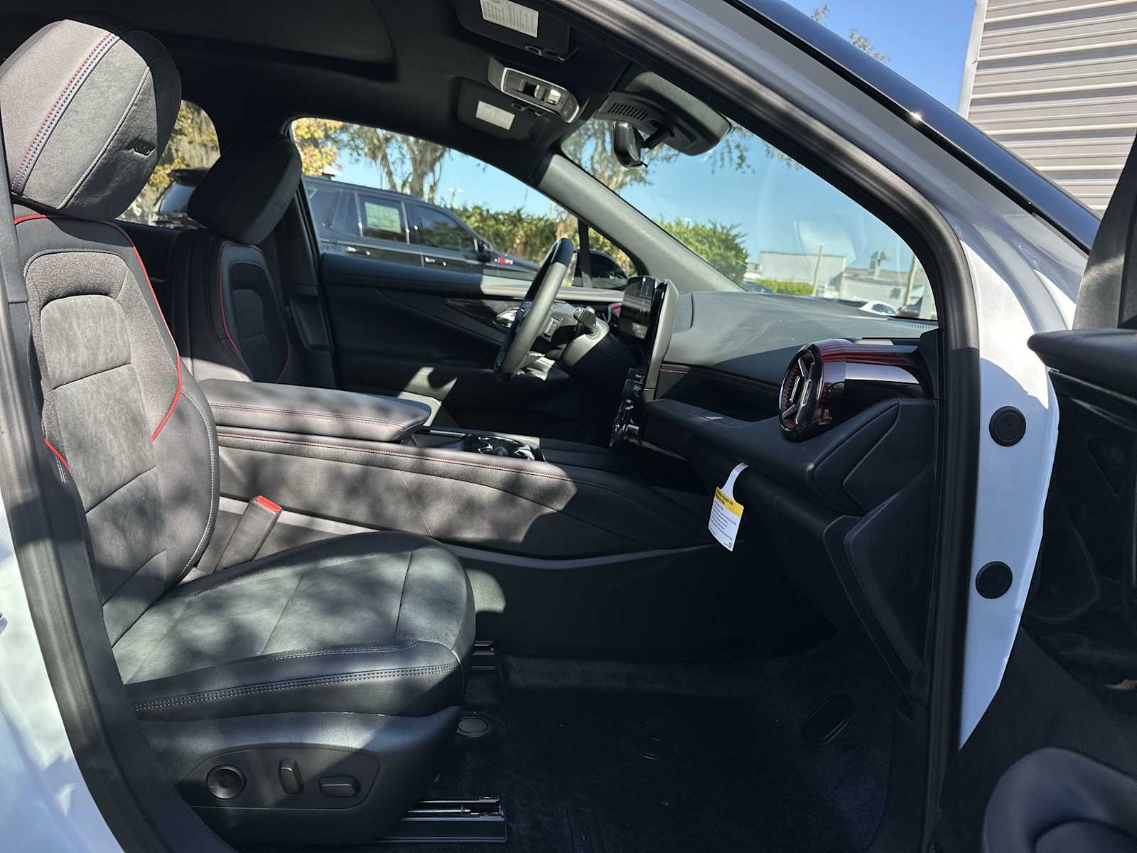 Thumbnail: 2026 Chevrolet Blazer EV - 19