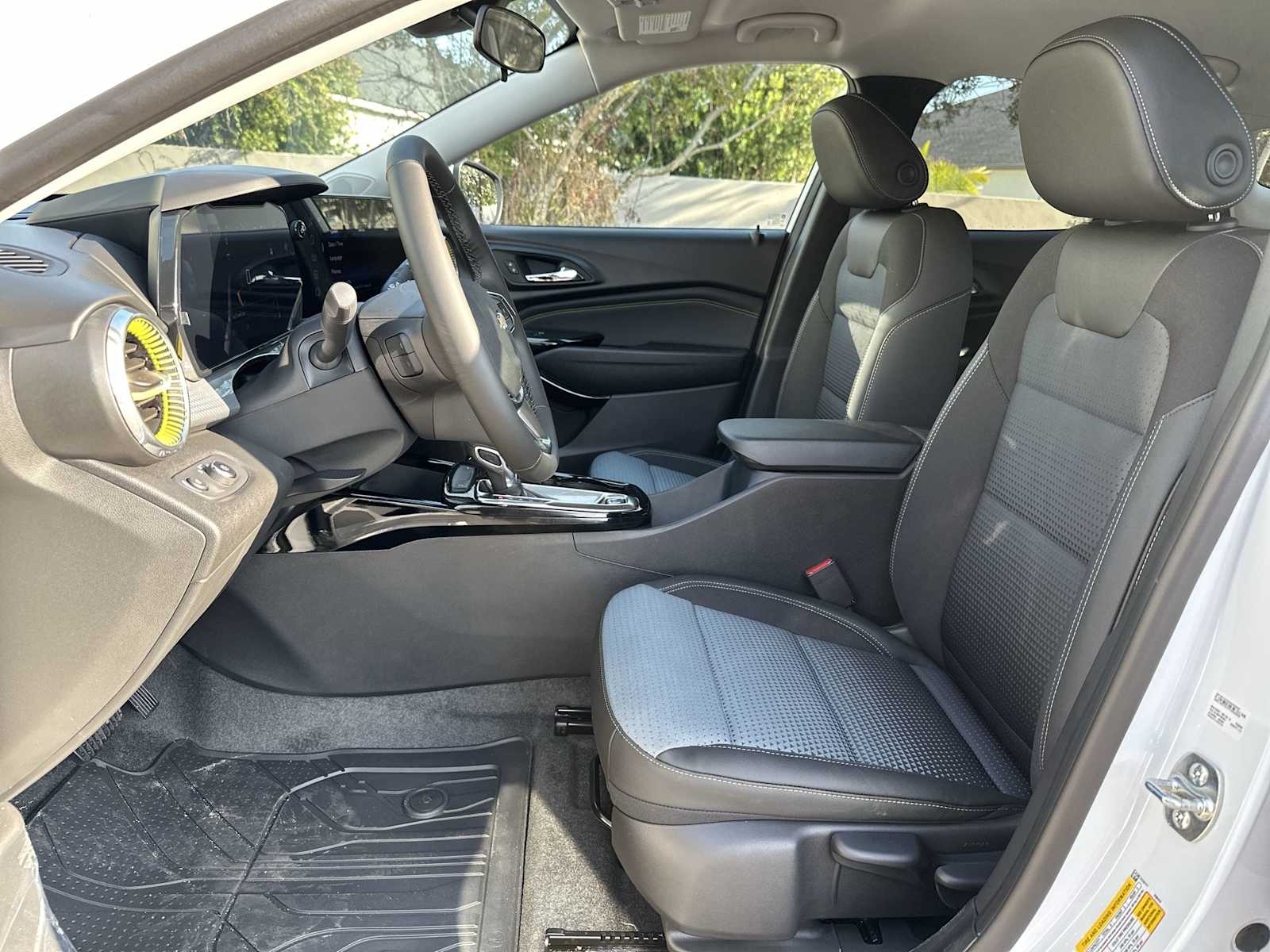 Thumbnail: 2026 Chevrolet Trax - 15