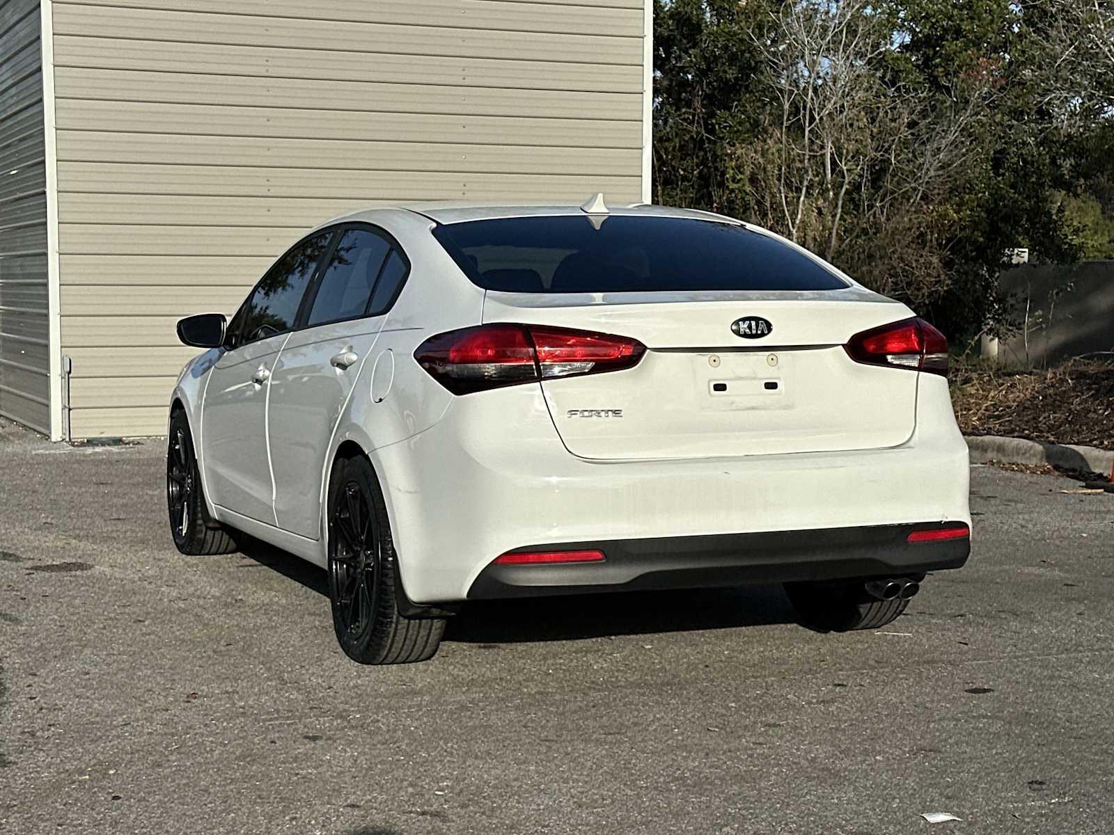 Thumbnail: 2018 Kia Forte - 4