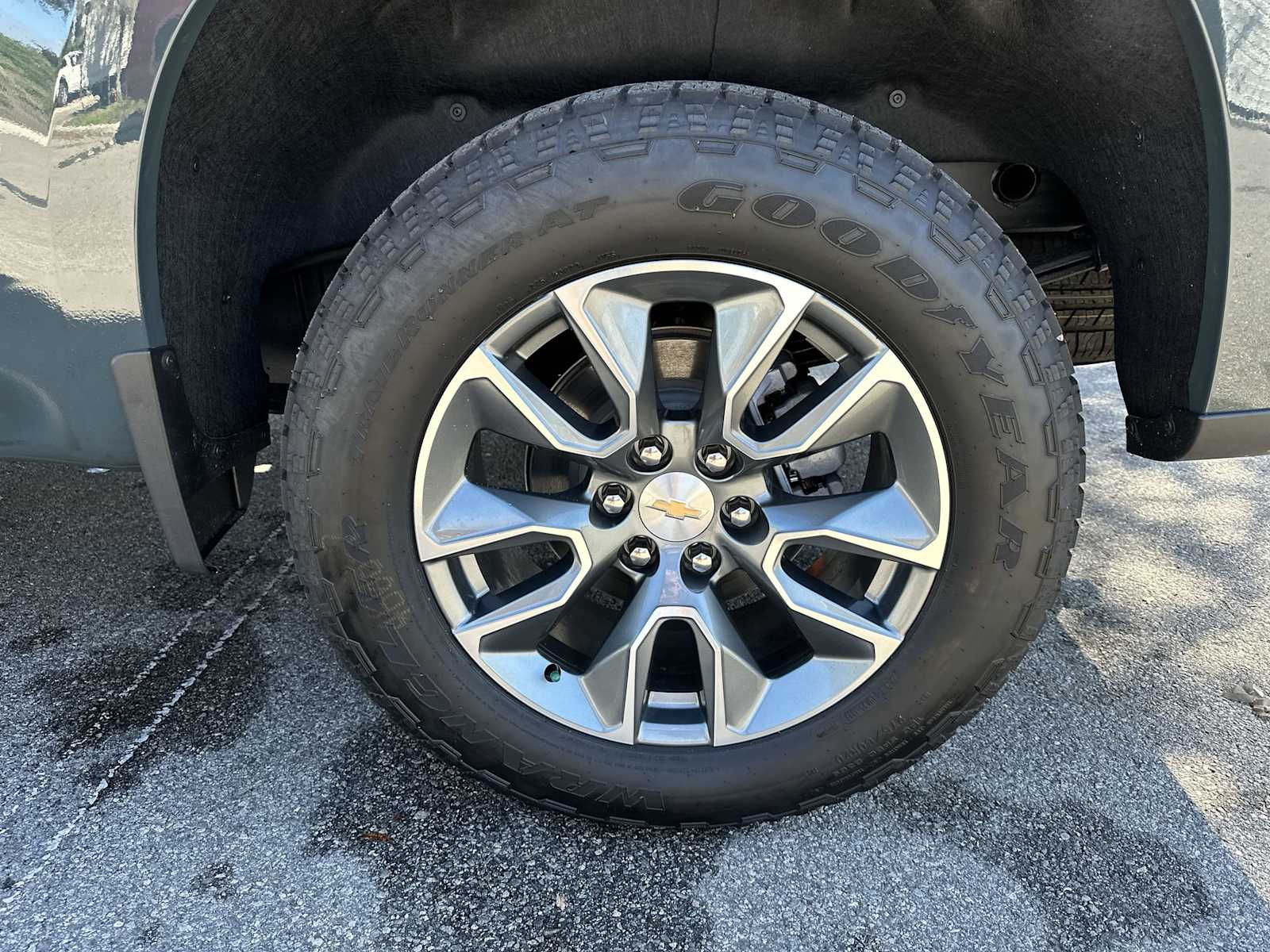 Thumbnail: 2026 Chevrolet Silverado 1500 - 12