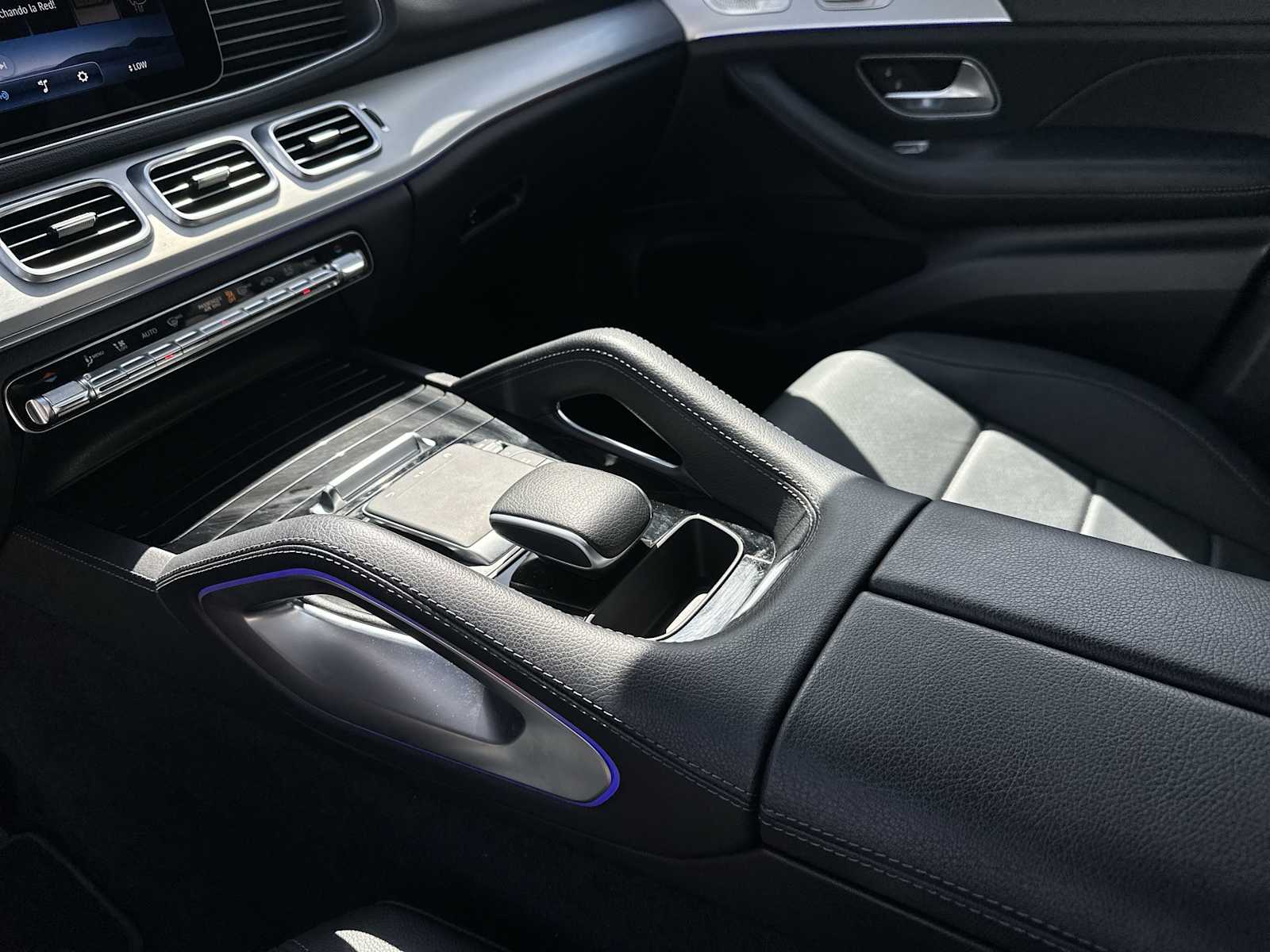 Thumbnail: 2025 Mercedes-Benz GLE - 21