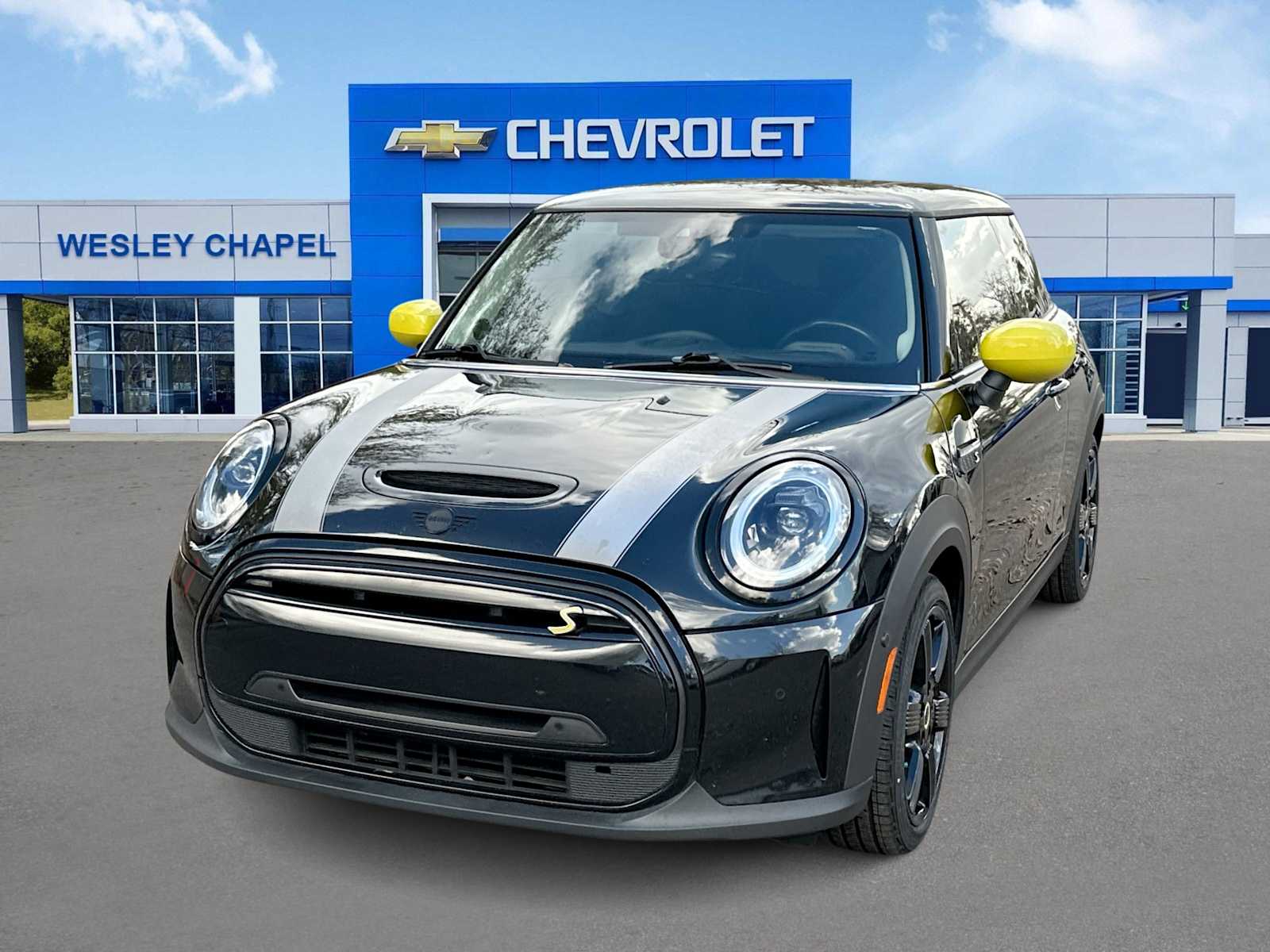 Thumbnail: 2024 MINI Cooper Hardtop - 1