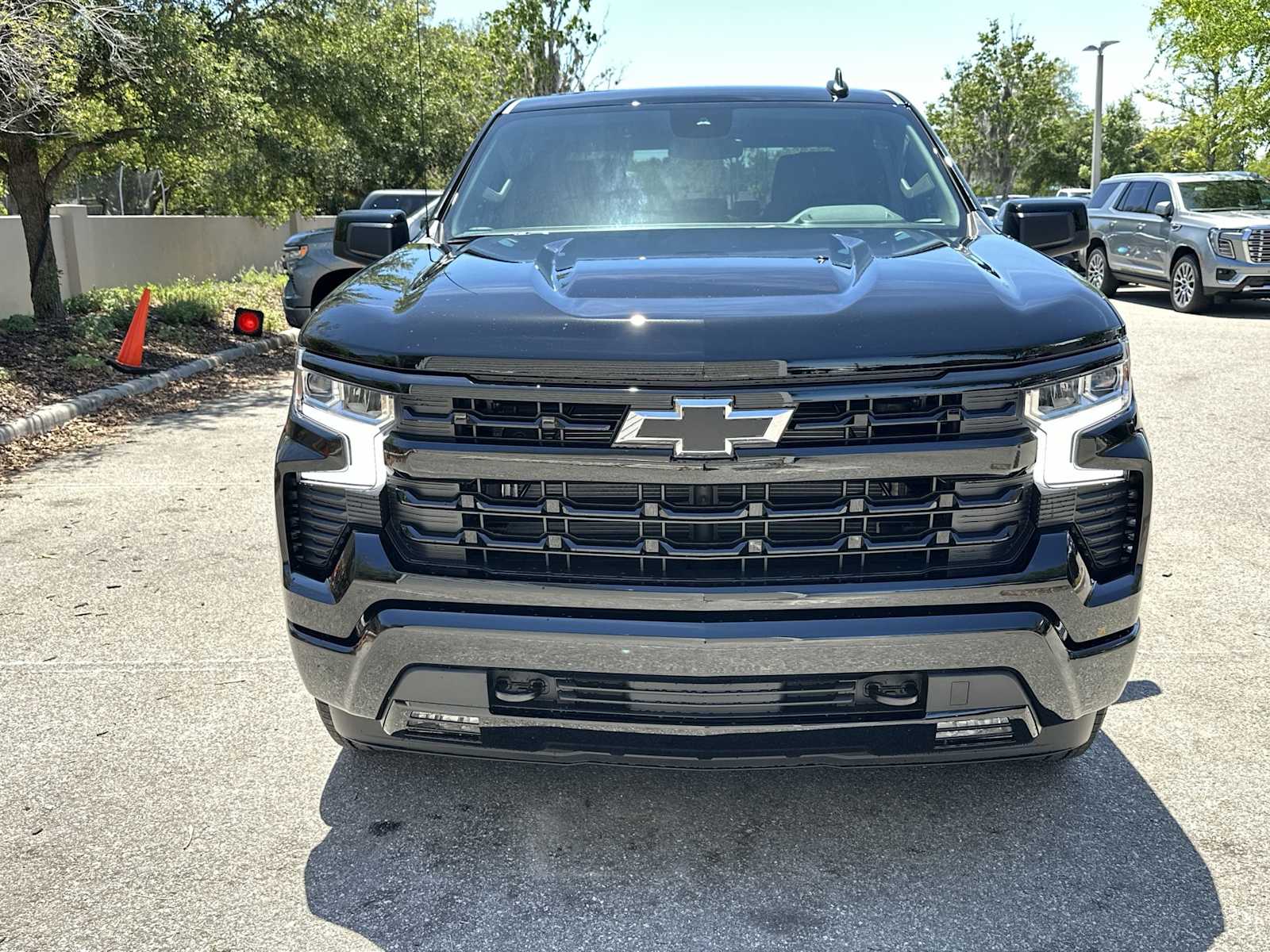 Thumbnail: 2026 Chevrolet Silverado 1500 - 9
