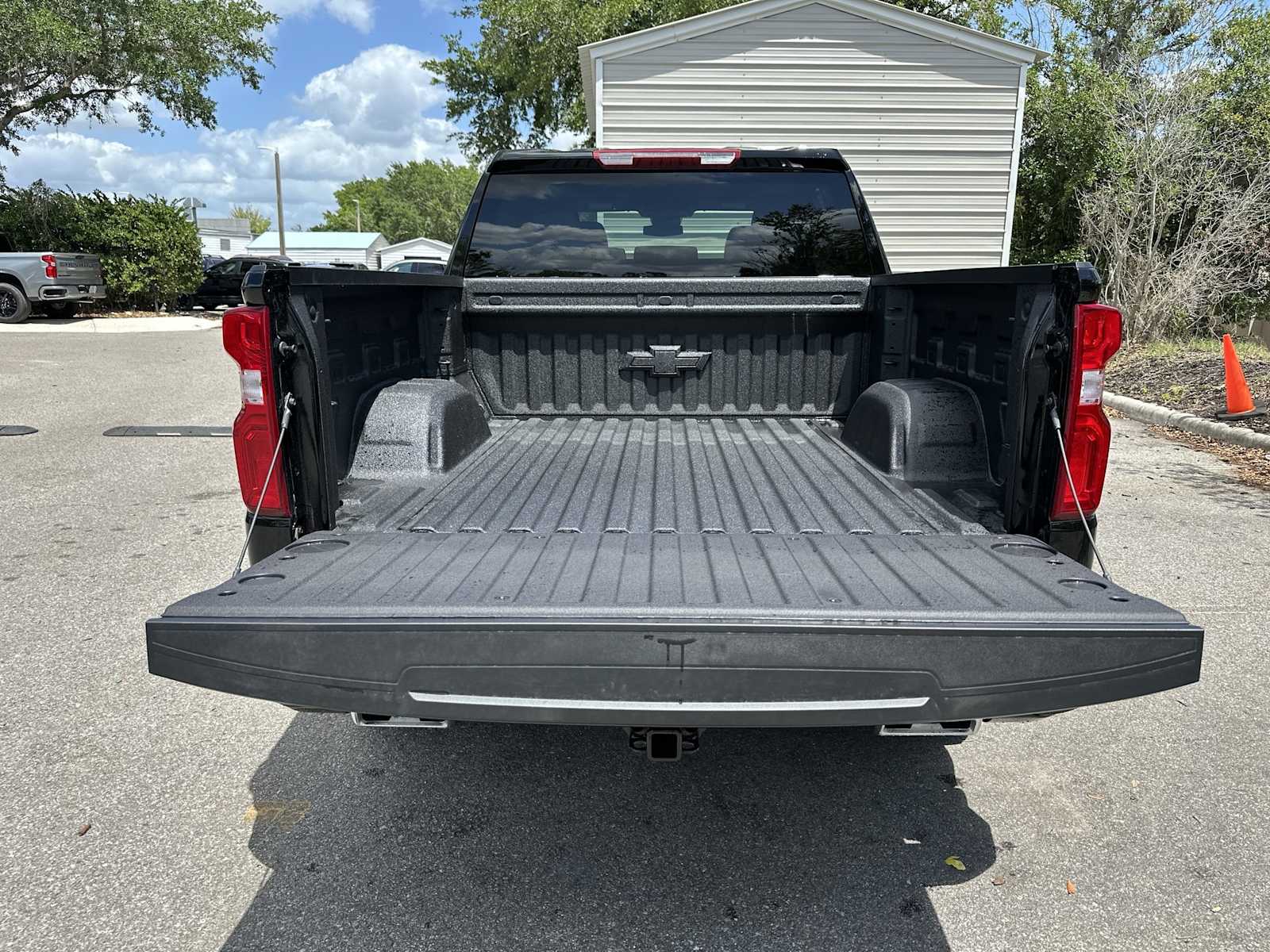 Thumbnail: 2026 Chevrolet Silverado 1500 - 25