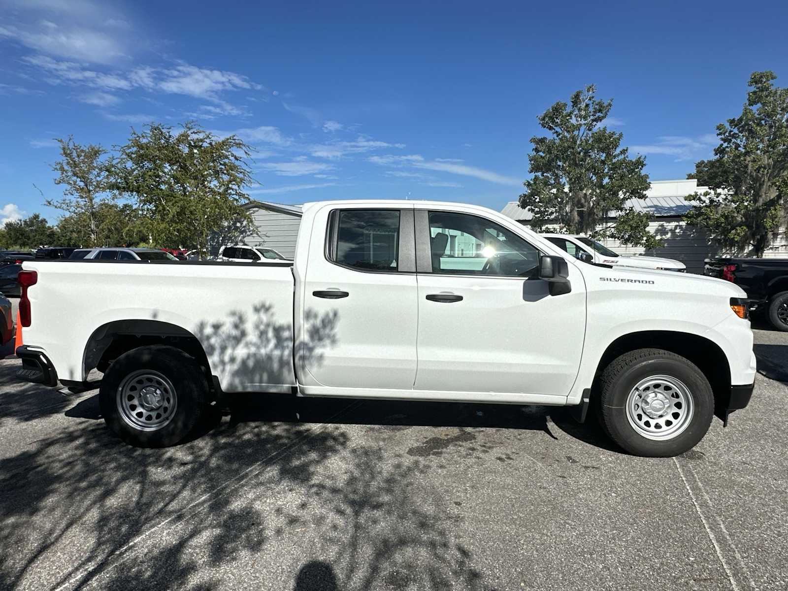 Thumbnail: 2026 Chevrolet Silverado 1500 - 7