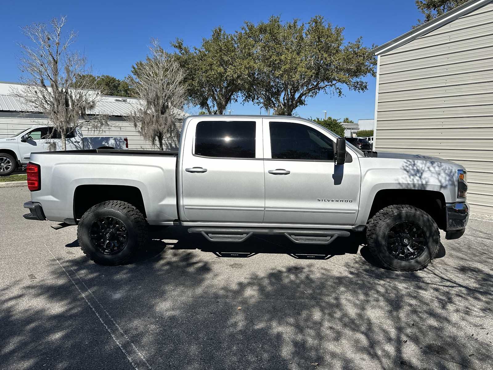 Thumbnail: 2018 Chevrolet Silverado 1500 - 7
