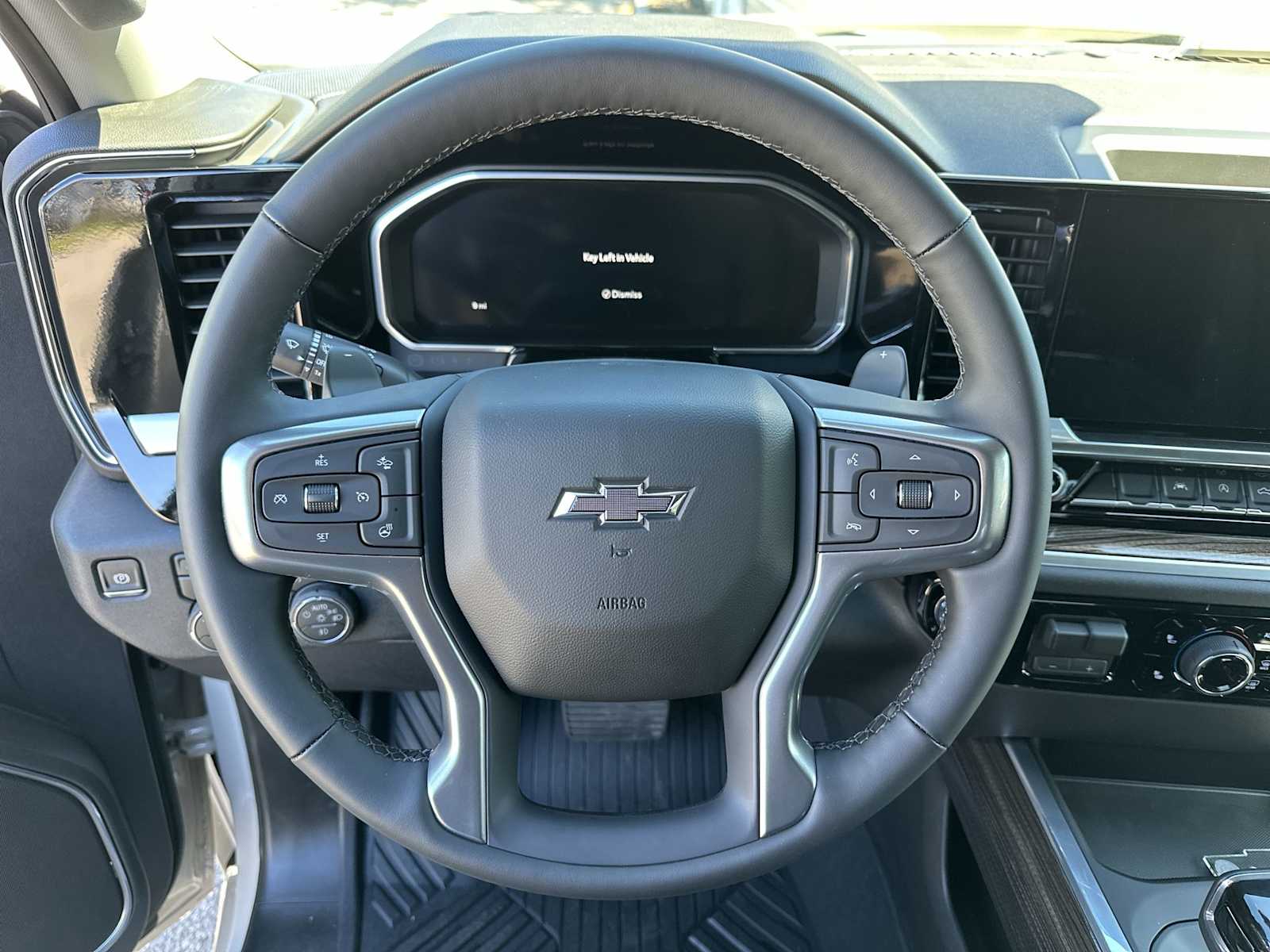 Thumbnail: 2026 Chevrolet Silverado 1500 - 20