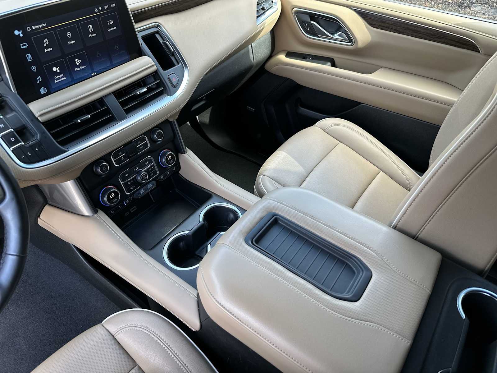 Thumbnail: 2024 Chevrolet Suburban - 21