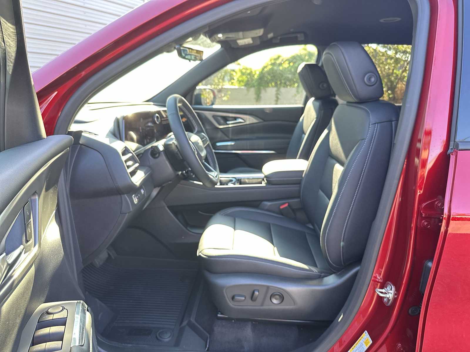 Thumbnail: 2026 Chevrolet Traverse - 2