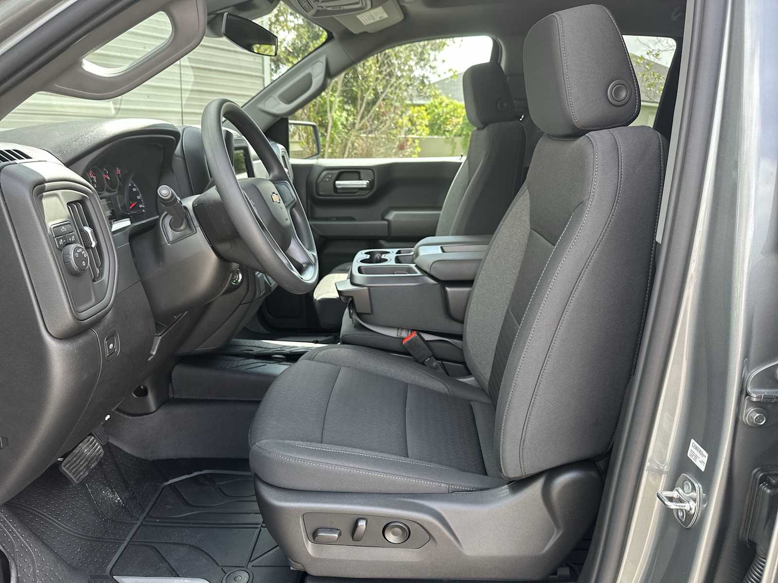 Thumbnail: 2026 Chevrolet Silverado 1500 - 15