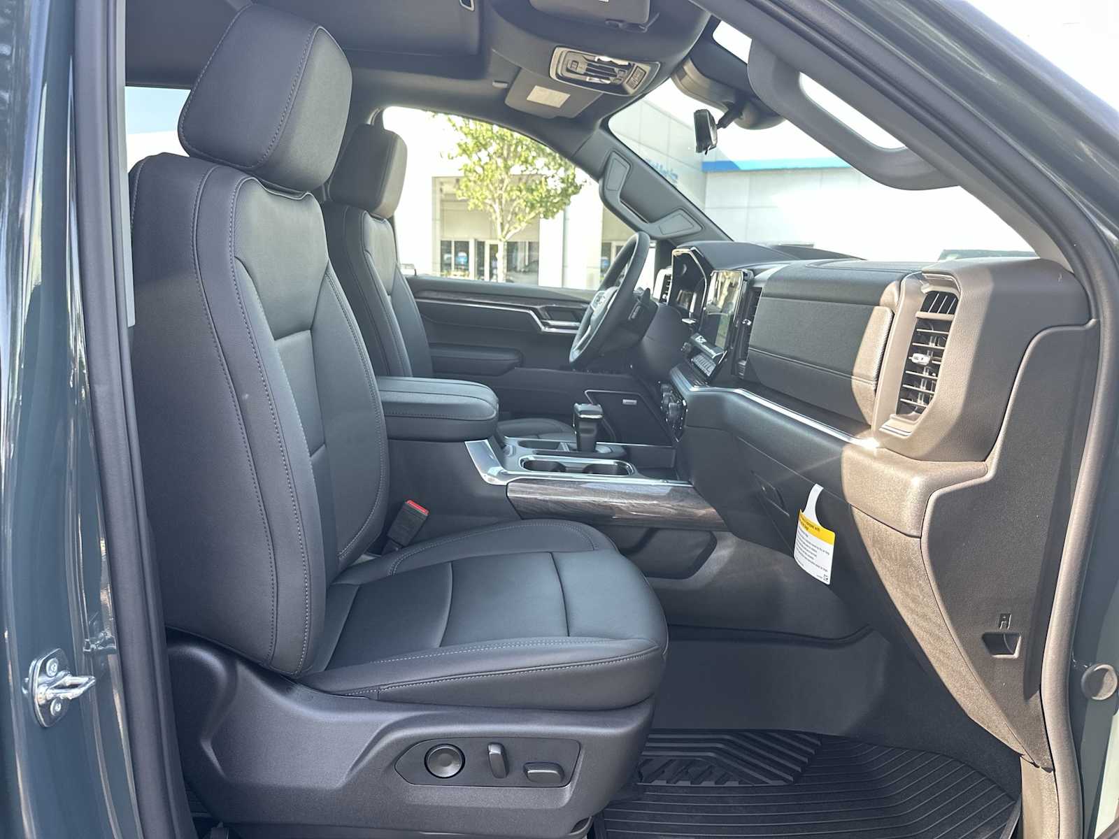 Thumbnail: 2026 Chevrolet Silverado 1500 - 19