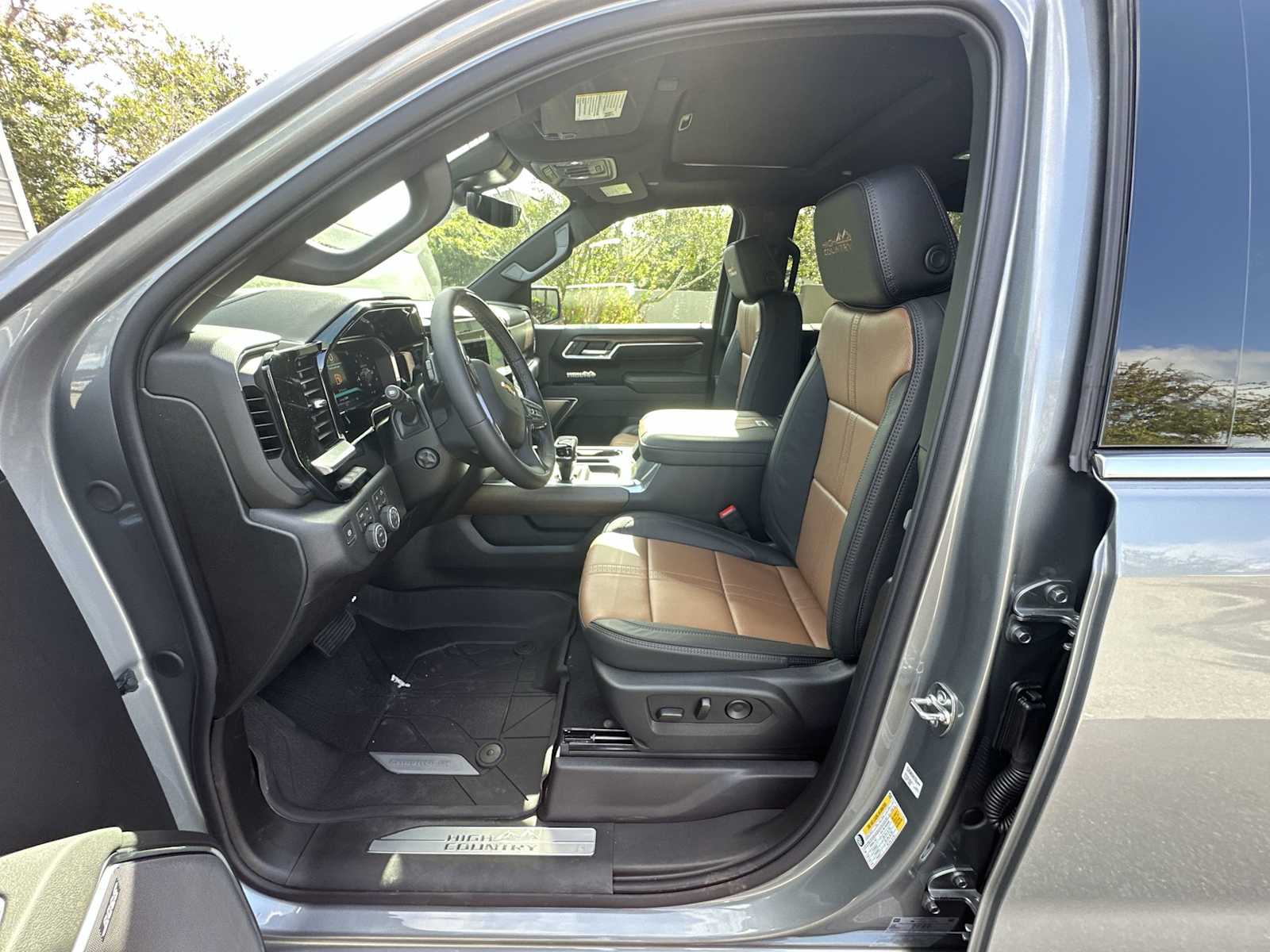 Thumbnail: 2026 Chevrolet Silverado 1500 - 2