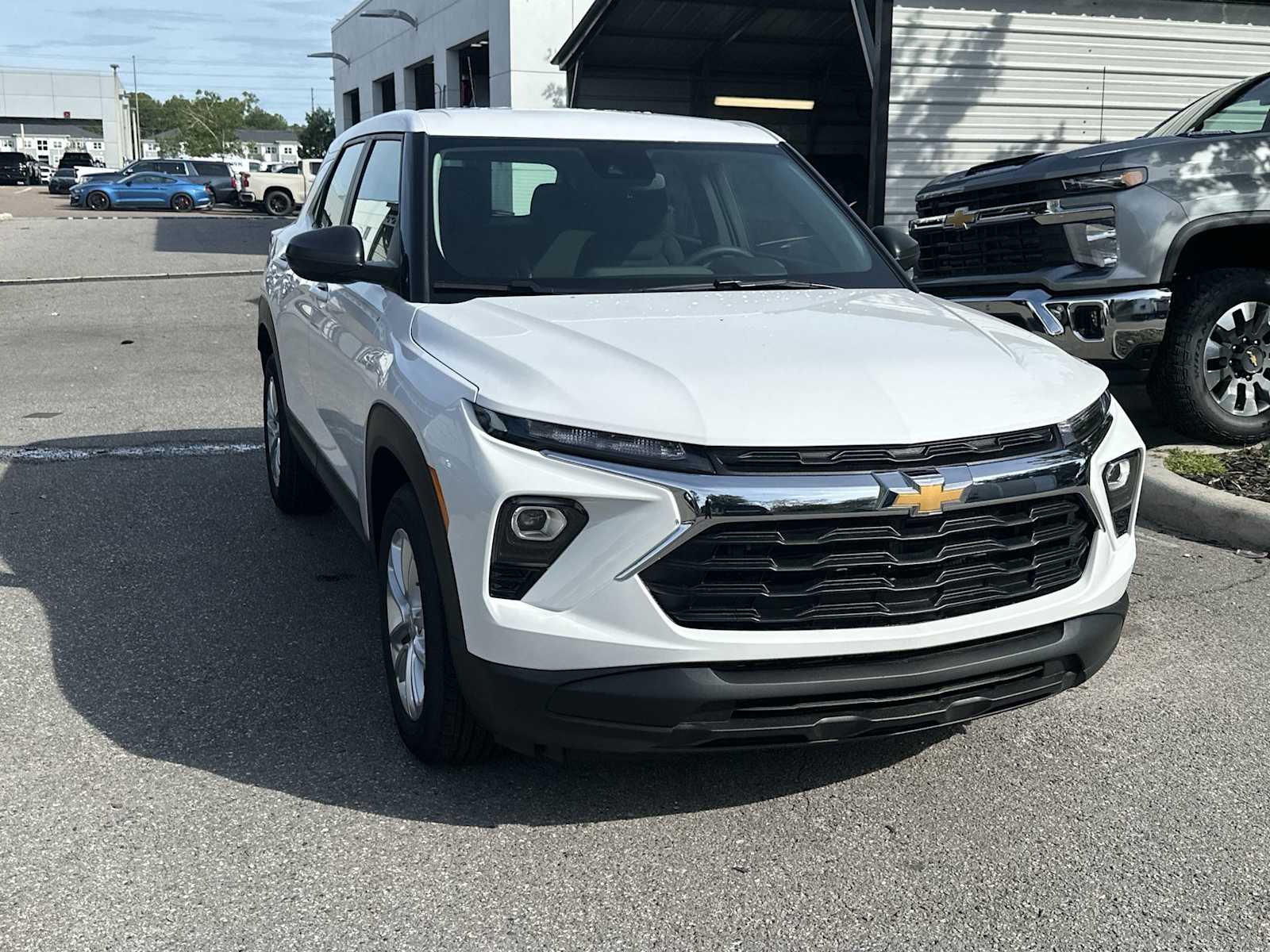 Thumbnail: 2026 Chevrolet TrailBlazer - 8