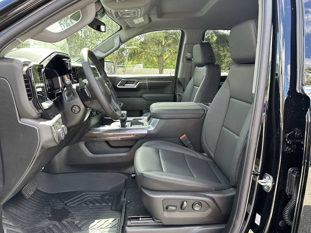 New 2026 Chevrolet Silverado 1500 LTZ Truck Crew Cab