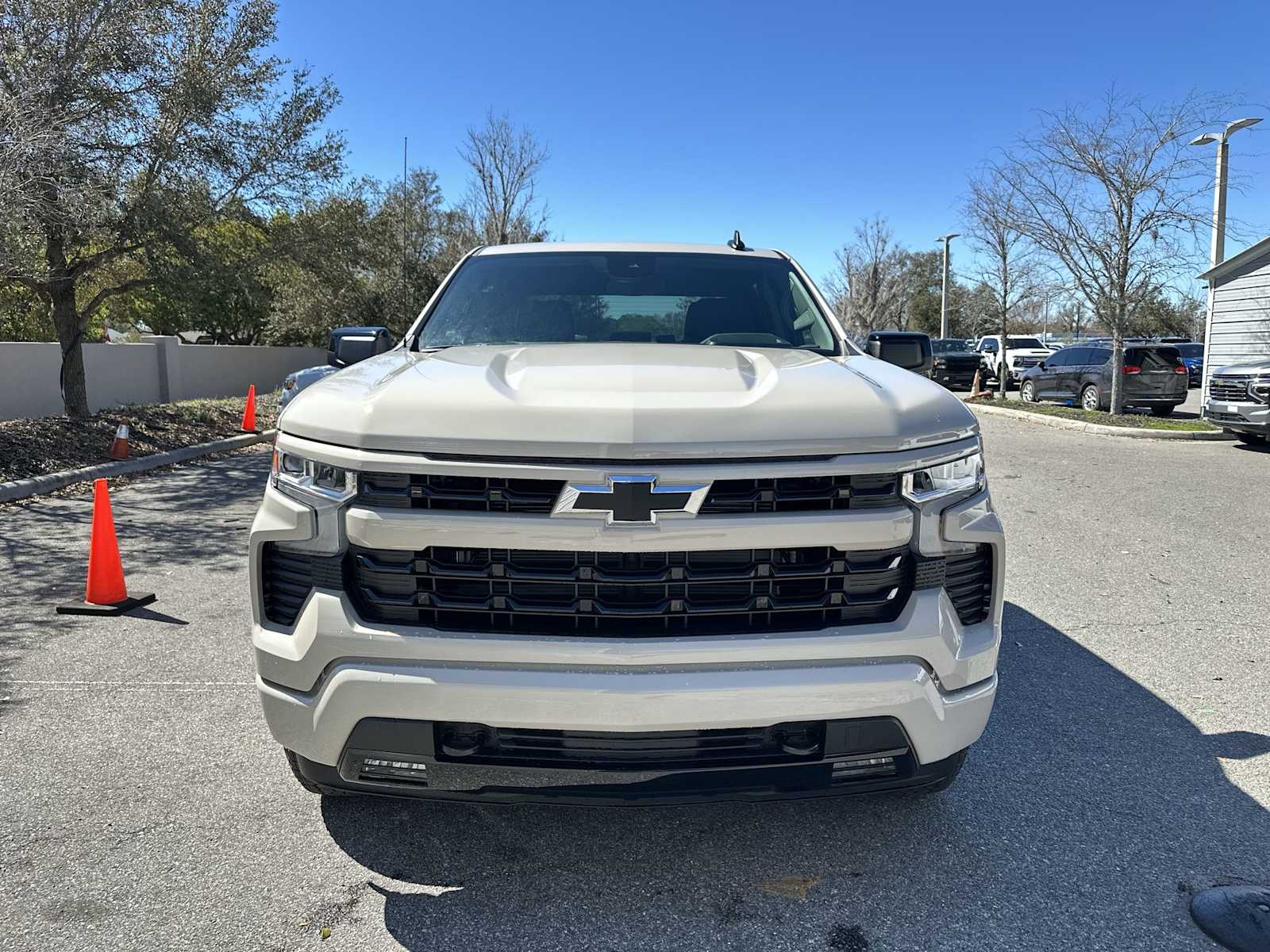 Thumbnail: 2026 Chevrolet Silverado 1500 - 9