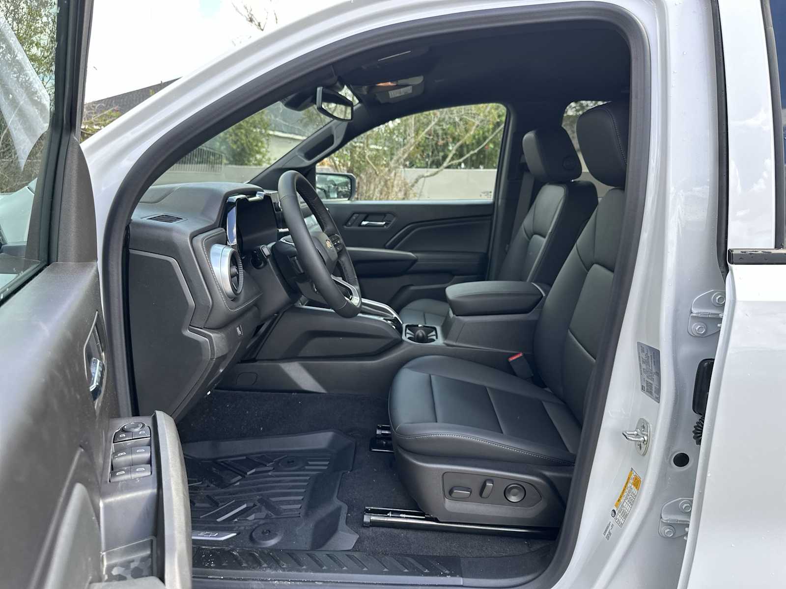 Thumbnail: 2026 Chevrolet Colorado - 2