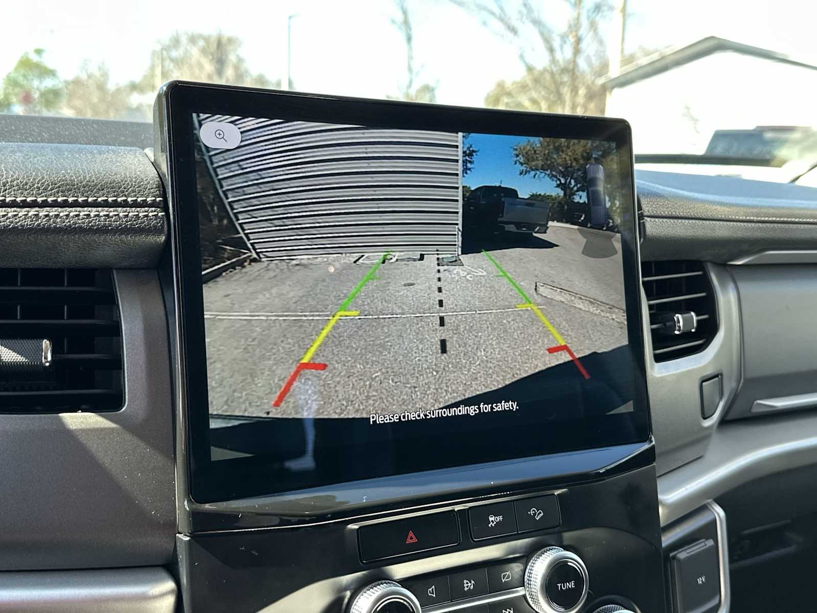 Thumbnail: 2022 Ford Expedition - 22