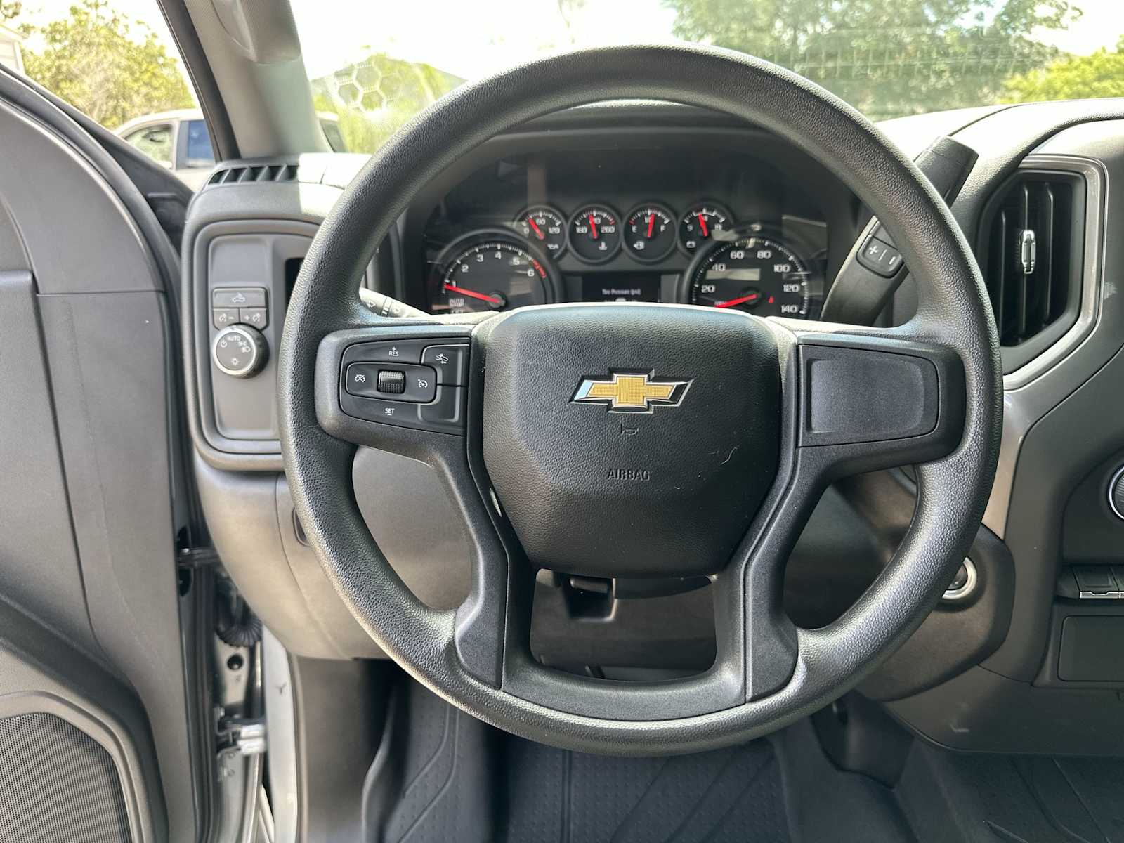 Thumbnail: 2025 Chevrolet Silverado 1500 - 34