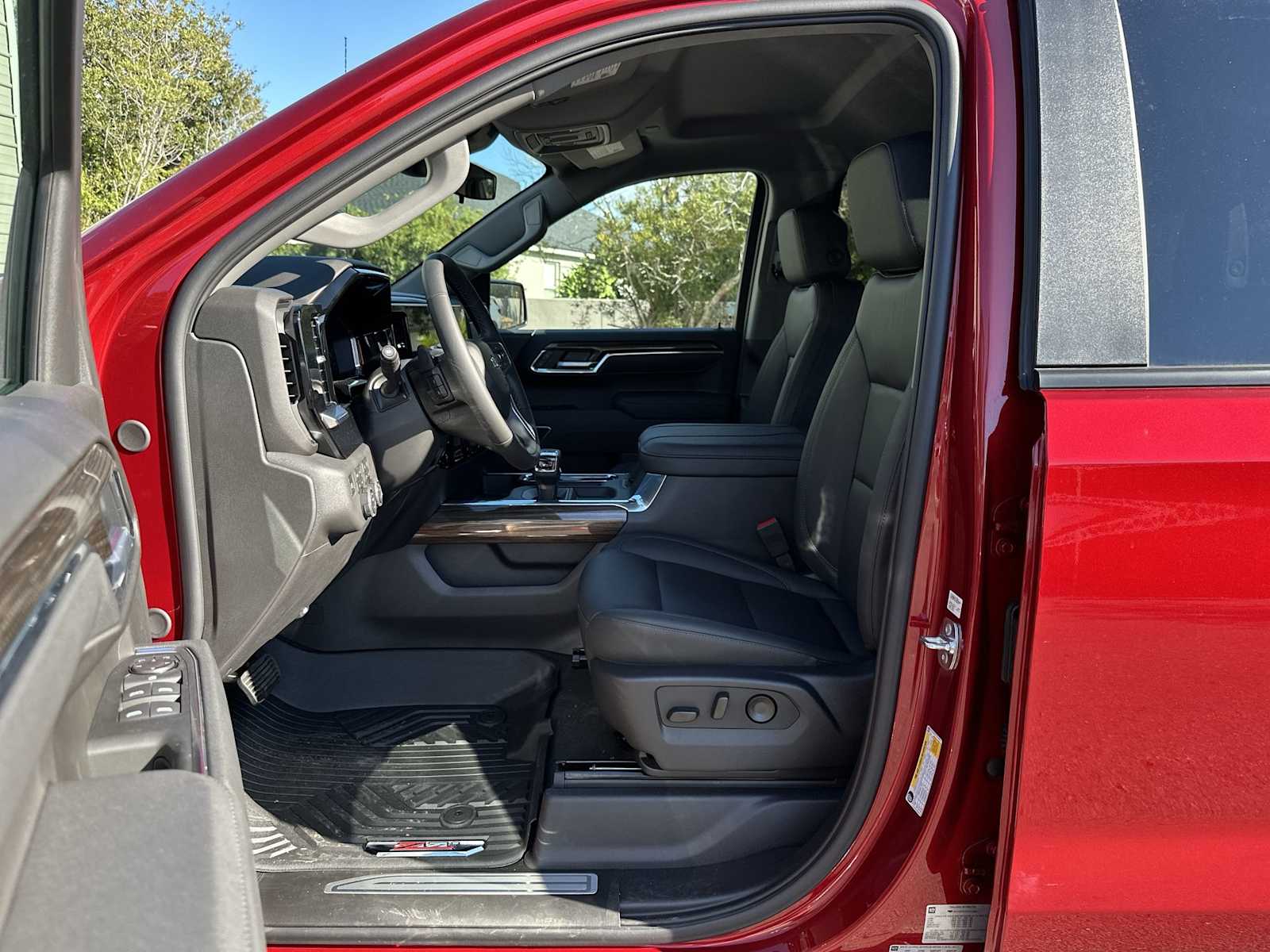 Thumbnail: 2026 Chevrolet Silverado 1500 - 2