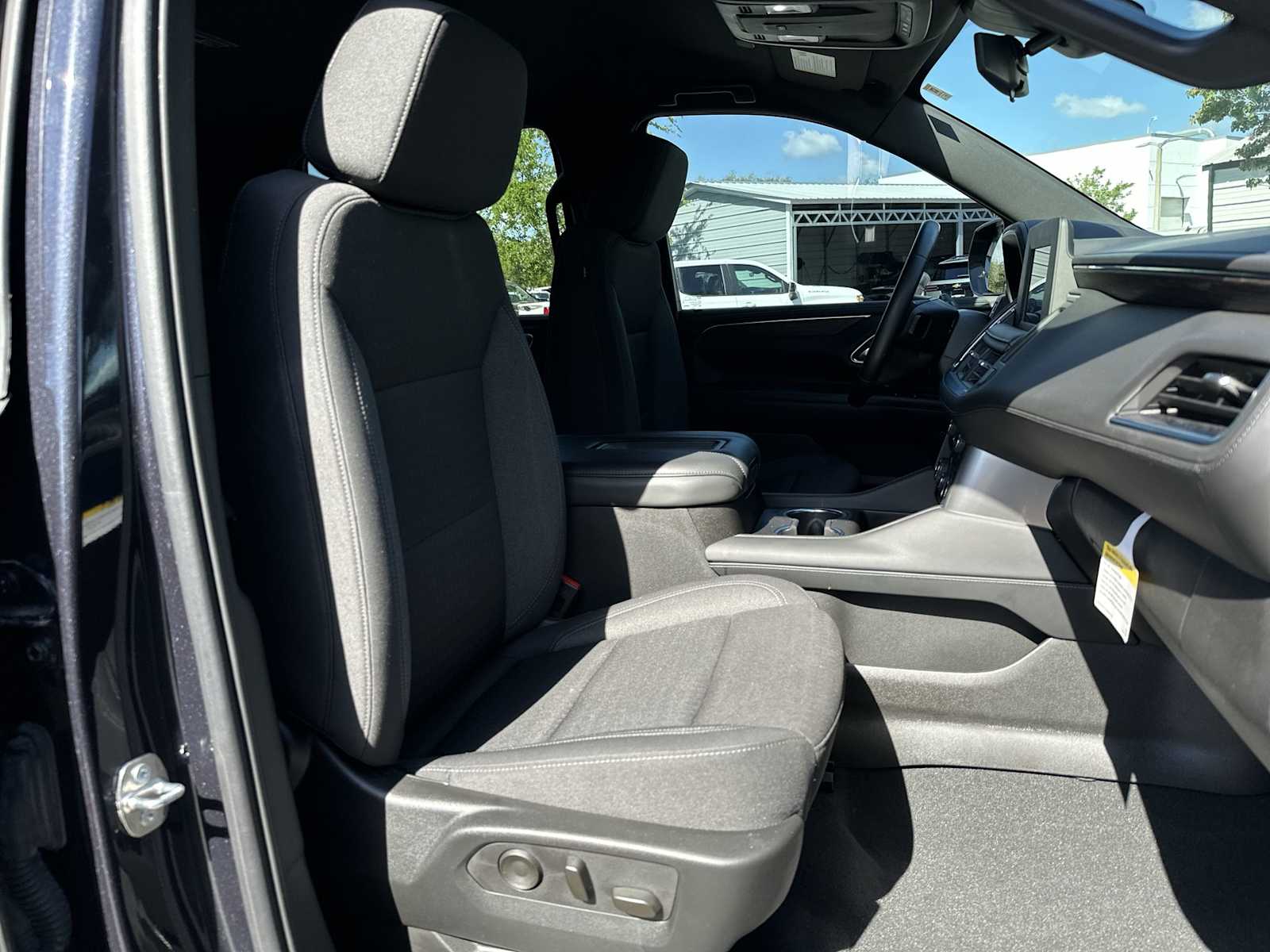 Thumbnail: 2024 Chevrolet Tahoe - 19