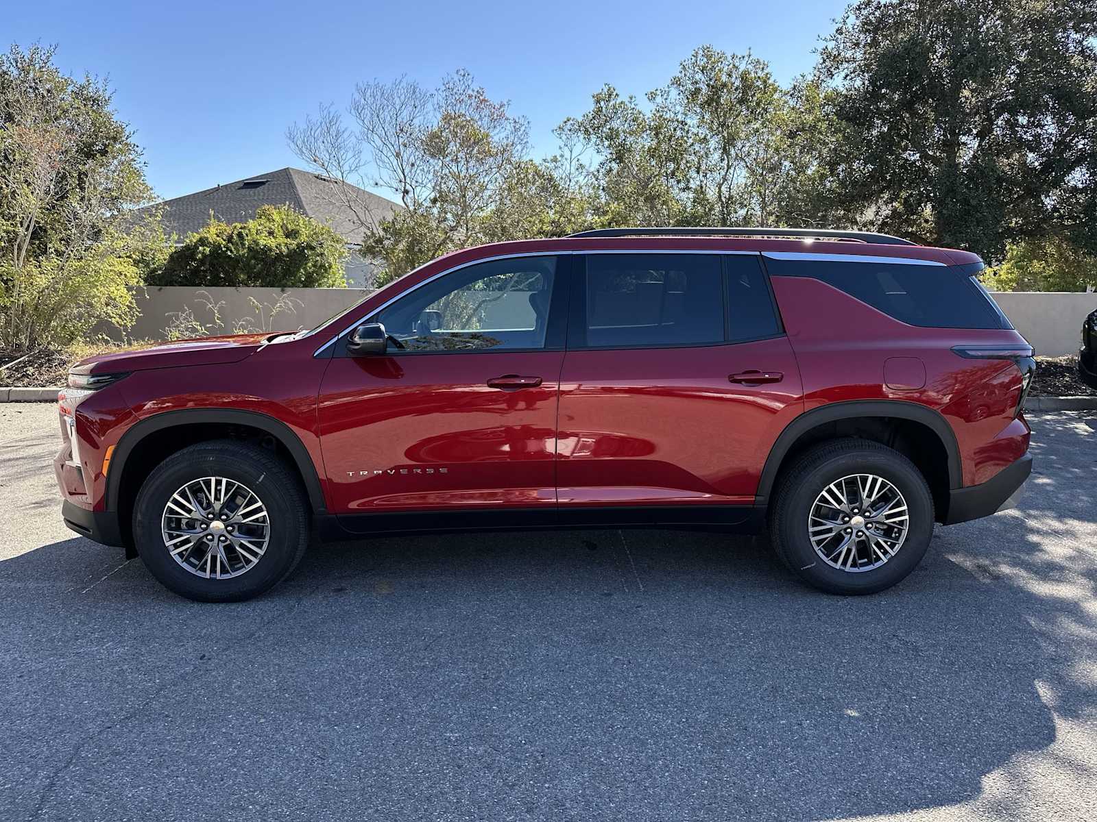 Thumbnail: 2026 Chevrolet Traverse - 3