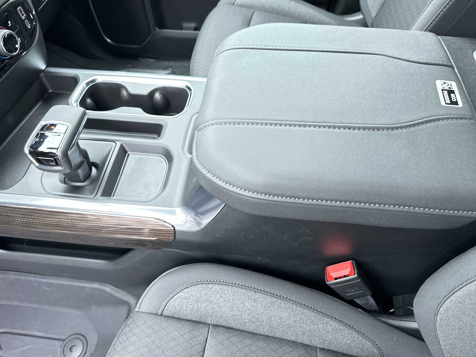 Thumbnail: 2026 Chevrolet Silverado 1500 - 21