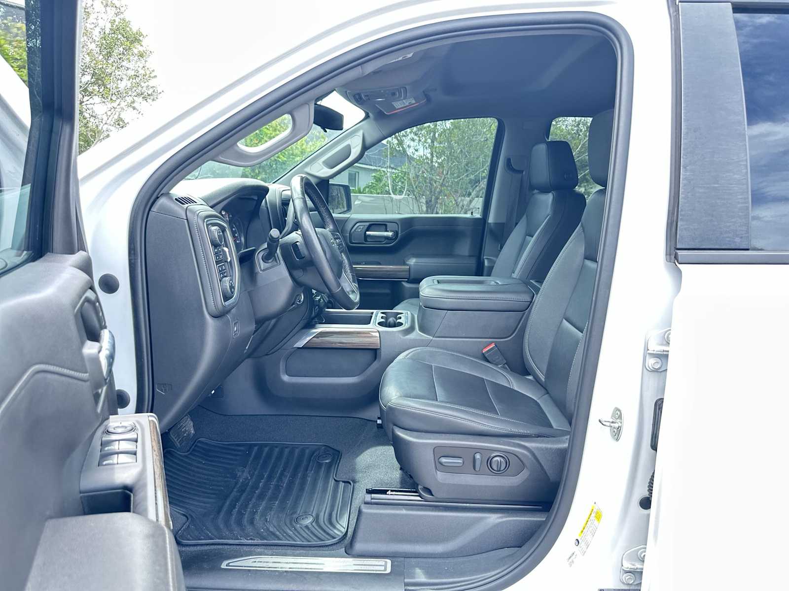 Thumbnail: 2022 Chevrolet Silverado 1500 - 2