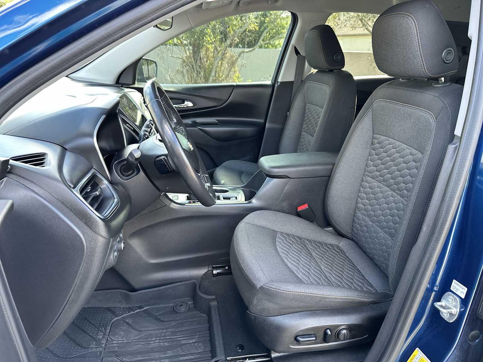 Thumbnail: 2020 Chevrolet Equinox - 15