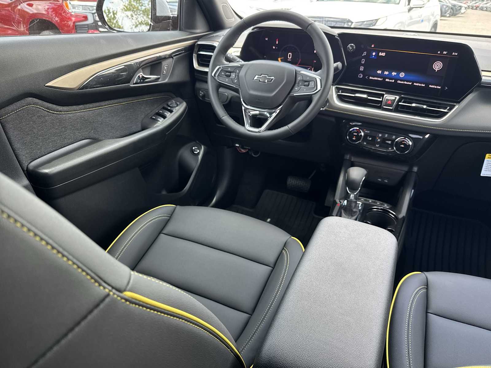 Thumbnail: 2025 Chevrolet TrailBlazer - 15