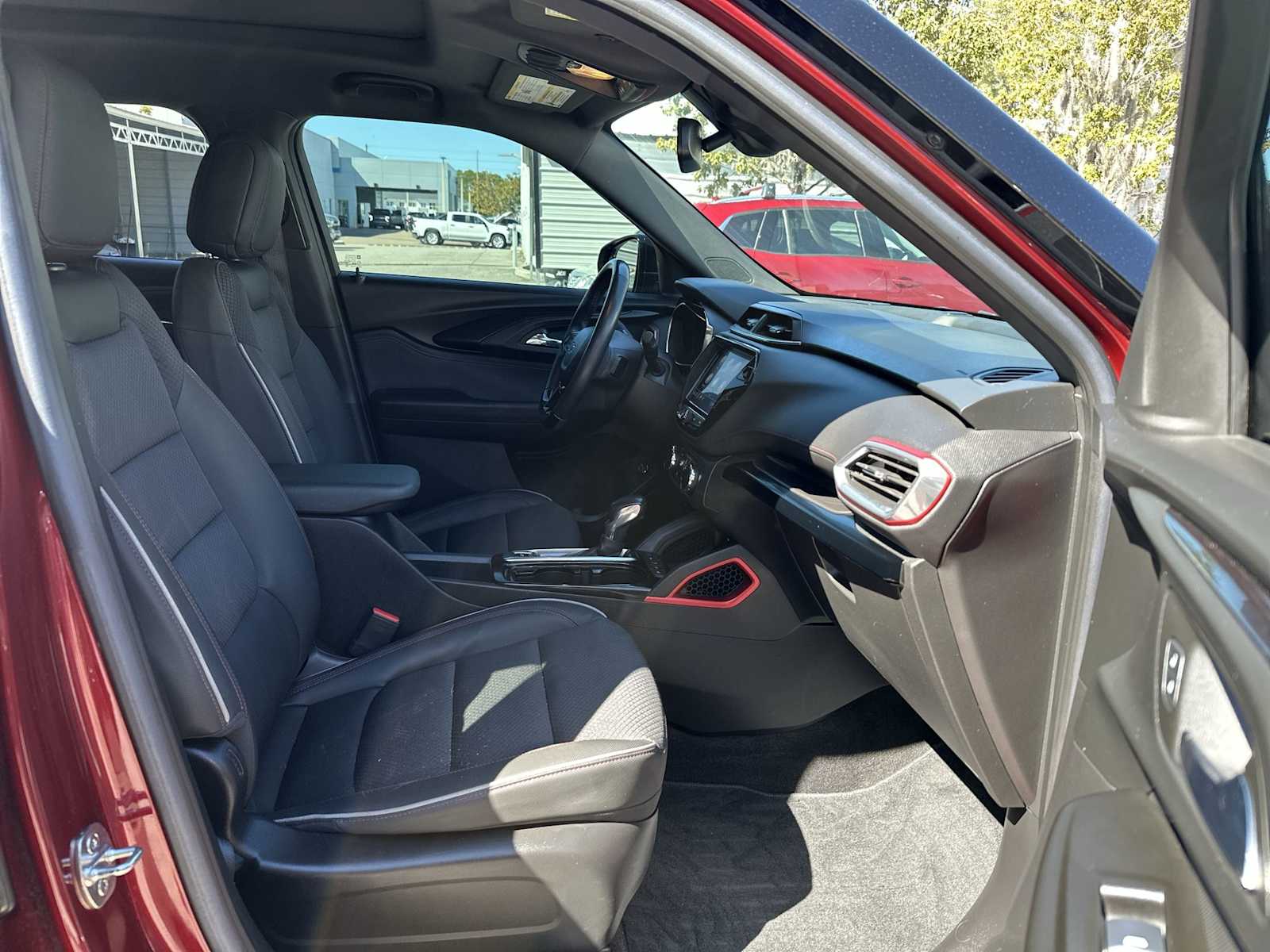 Thumbnail: 2022 Chevrolet TrailBlazer - 20