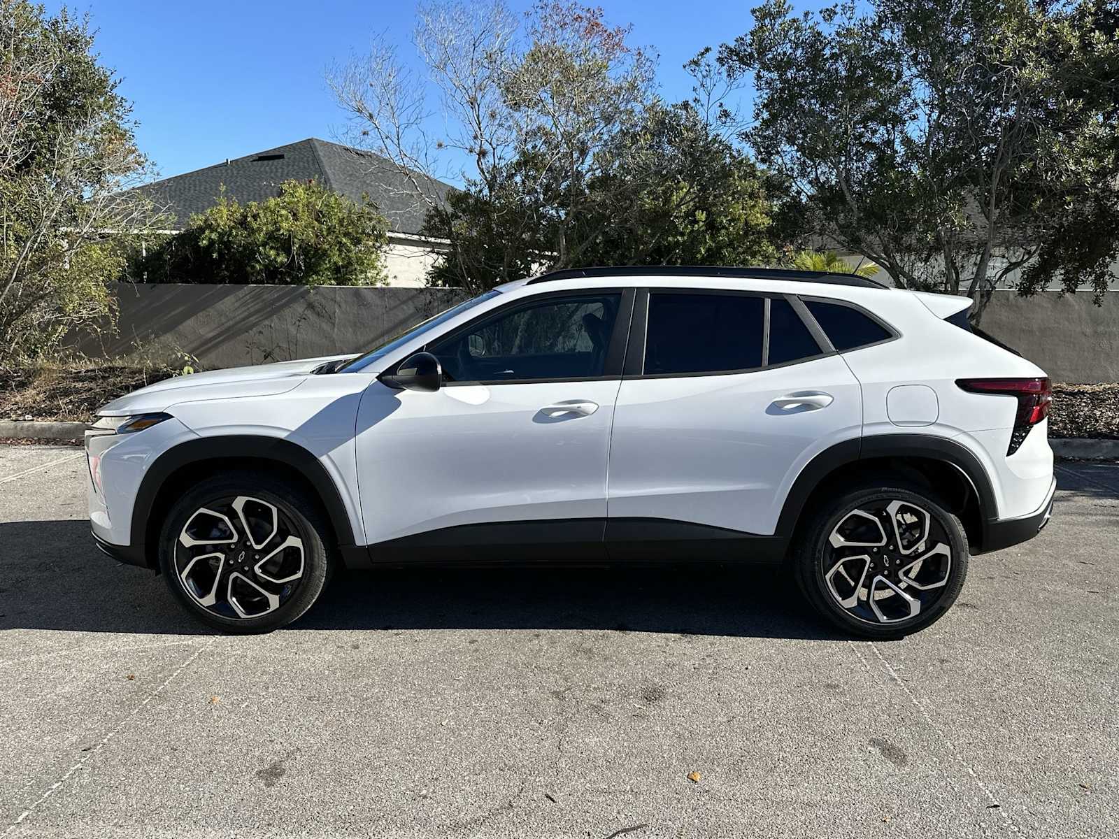 Thumbnail: 2026 Chevrolet Trax - 3