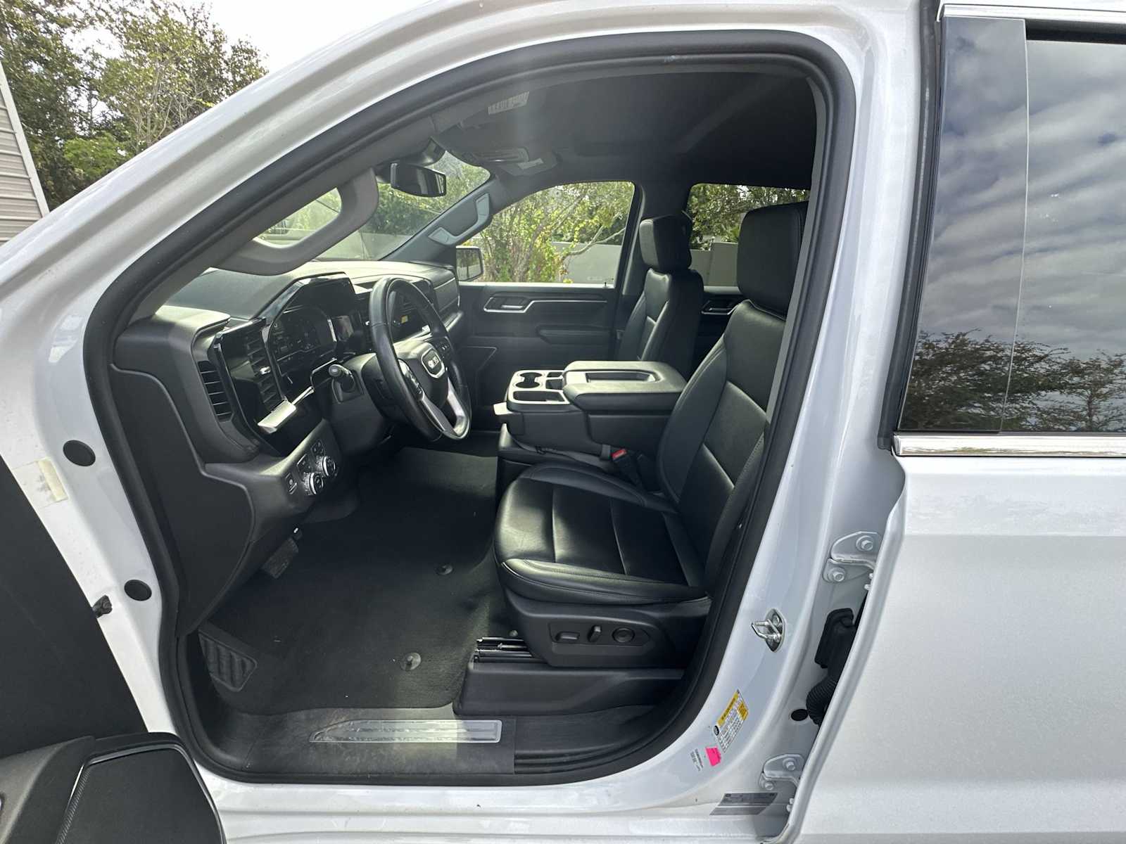 Thumbnail: 2024 GMC Sierra 1500 - 2