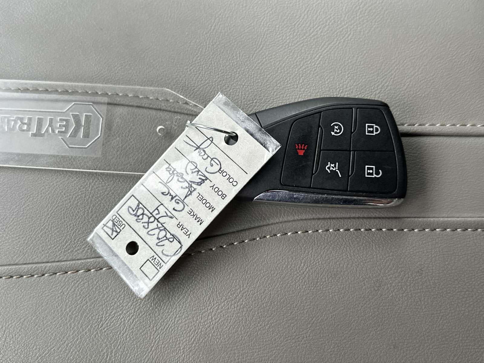 Thumbnail: 2024 GMC Acadia - 26