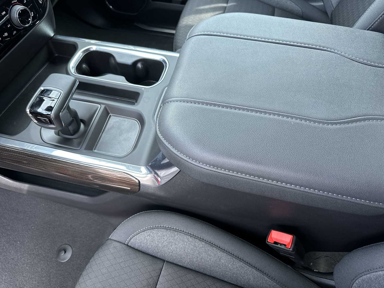 Thumbnail: 2024 Chevrolet Silverado 1500 - 21