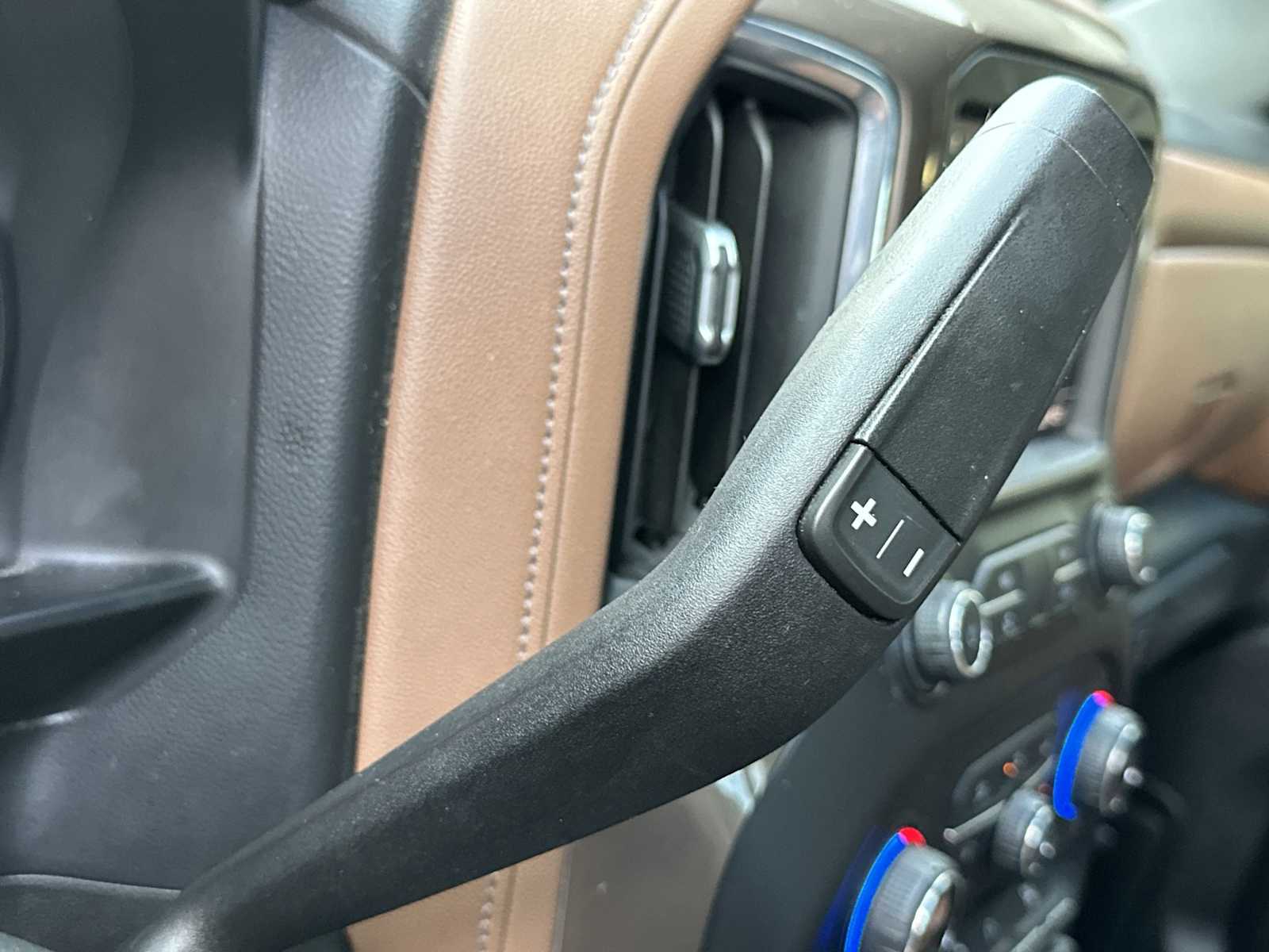 Thumbnail: 2020 Chevrolet Silverado 3500 - 23