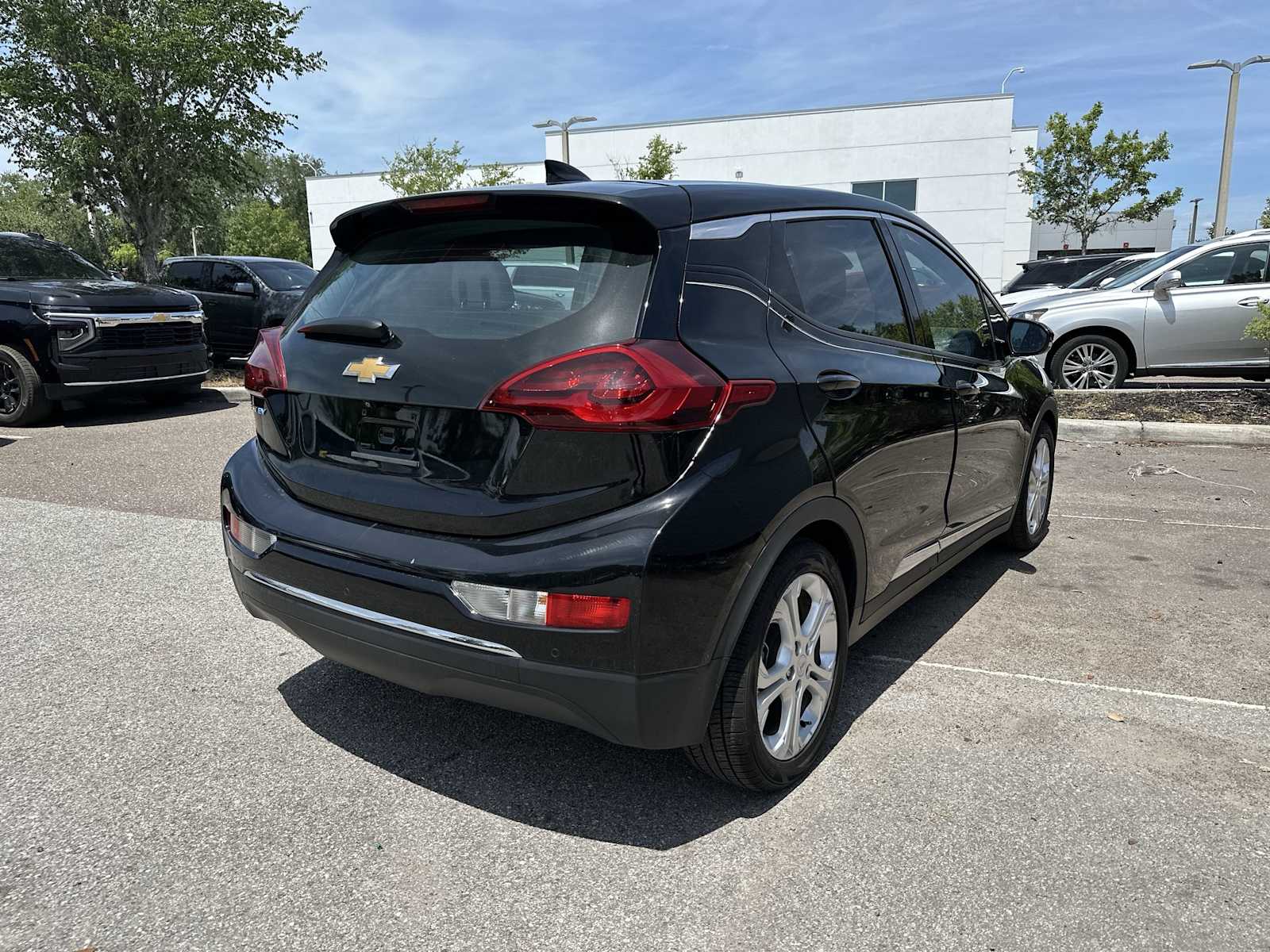 Thumbnail: 2020 Chevrolet Bolt EV - 6