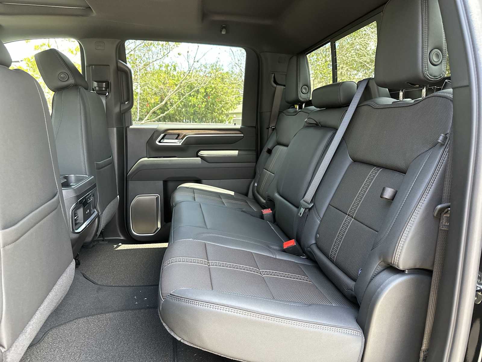 Thumbnail: 2026 Chevrolet Silverado 3500 - 18