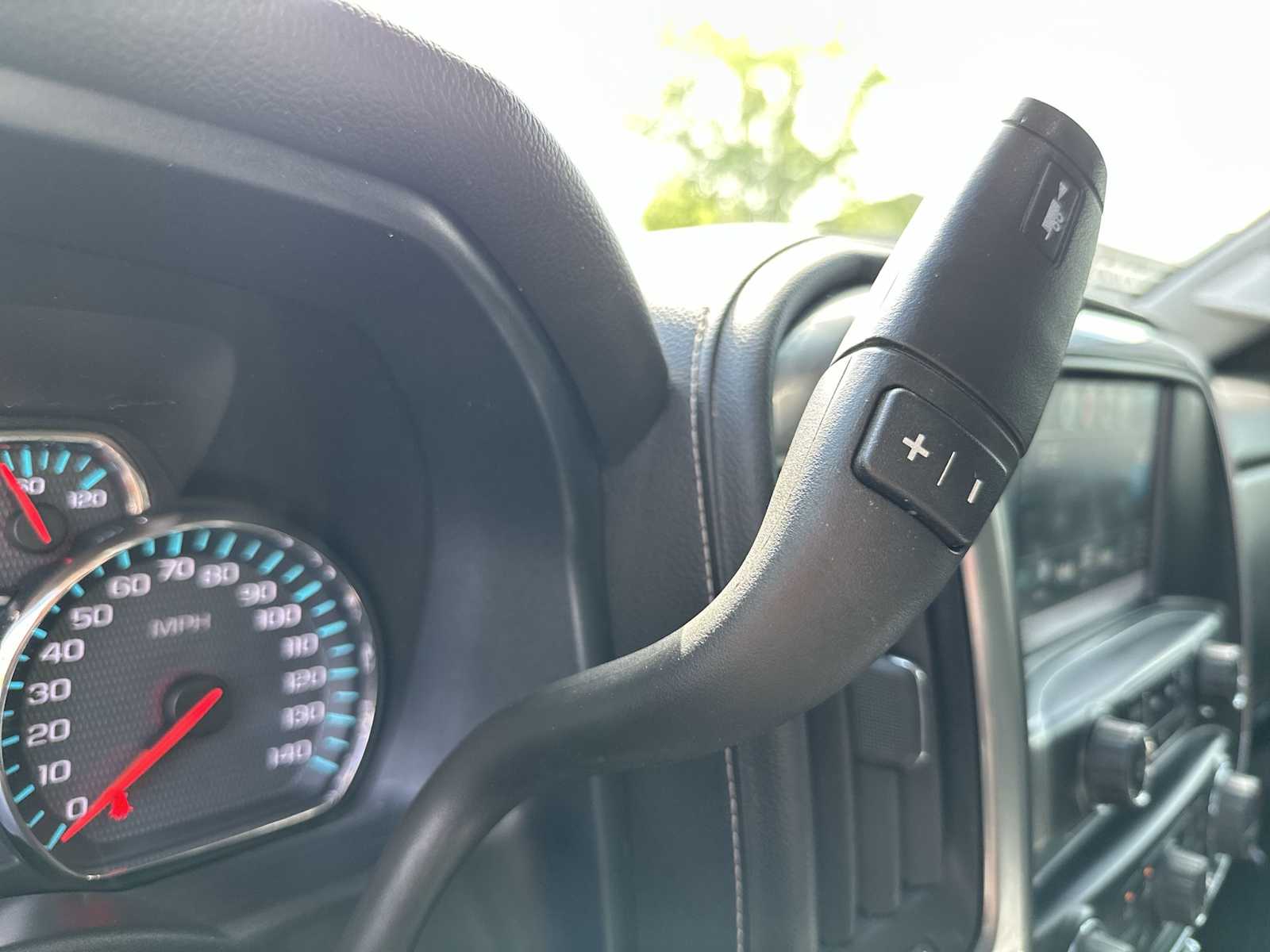 Thumbnail: 2017 Chevrolet Silverado 2500 - 23