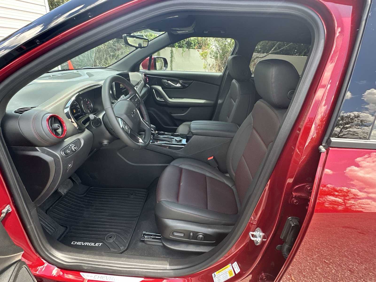 Thumbnail: 2025 Chevrolet Blazer - 2