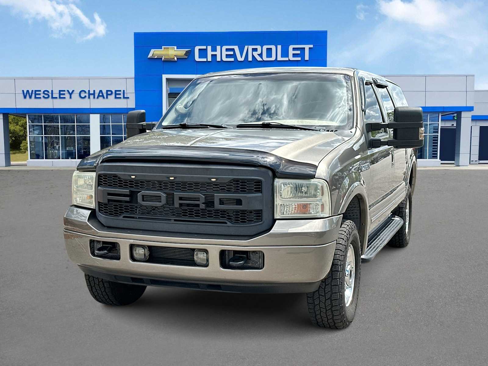 Thumbnail: 2005 Ford Excursion - 1