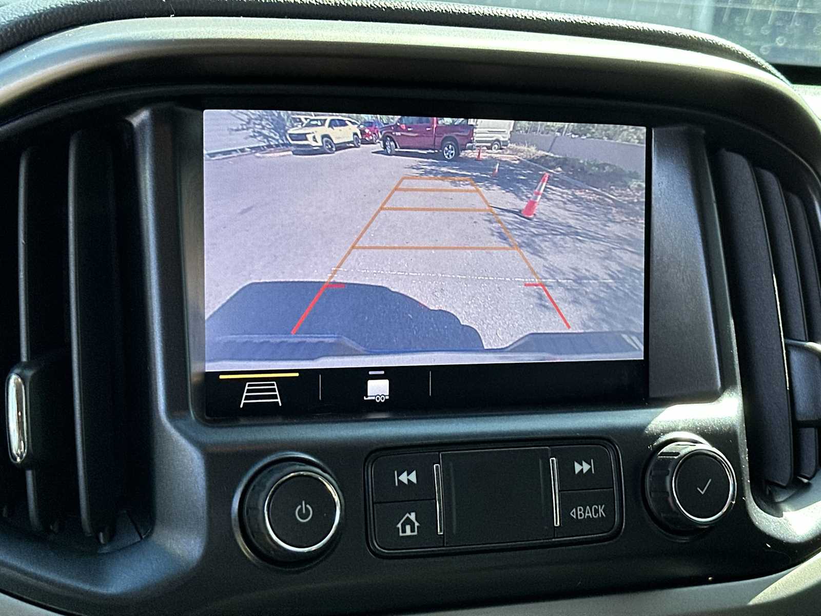 Thumbnail: 2019 Chevrolet Colorado - 22